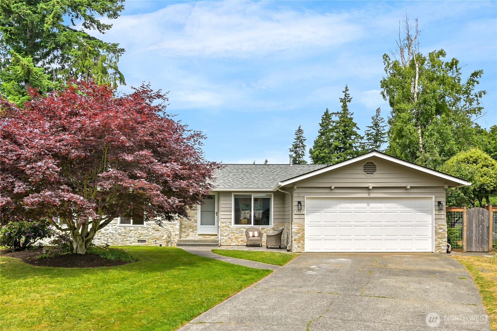 3027 Crest Court Property Photo 1
