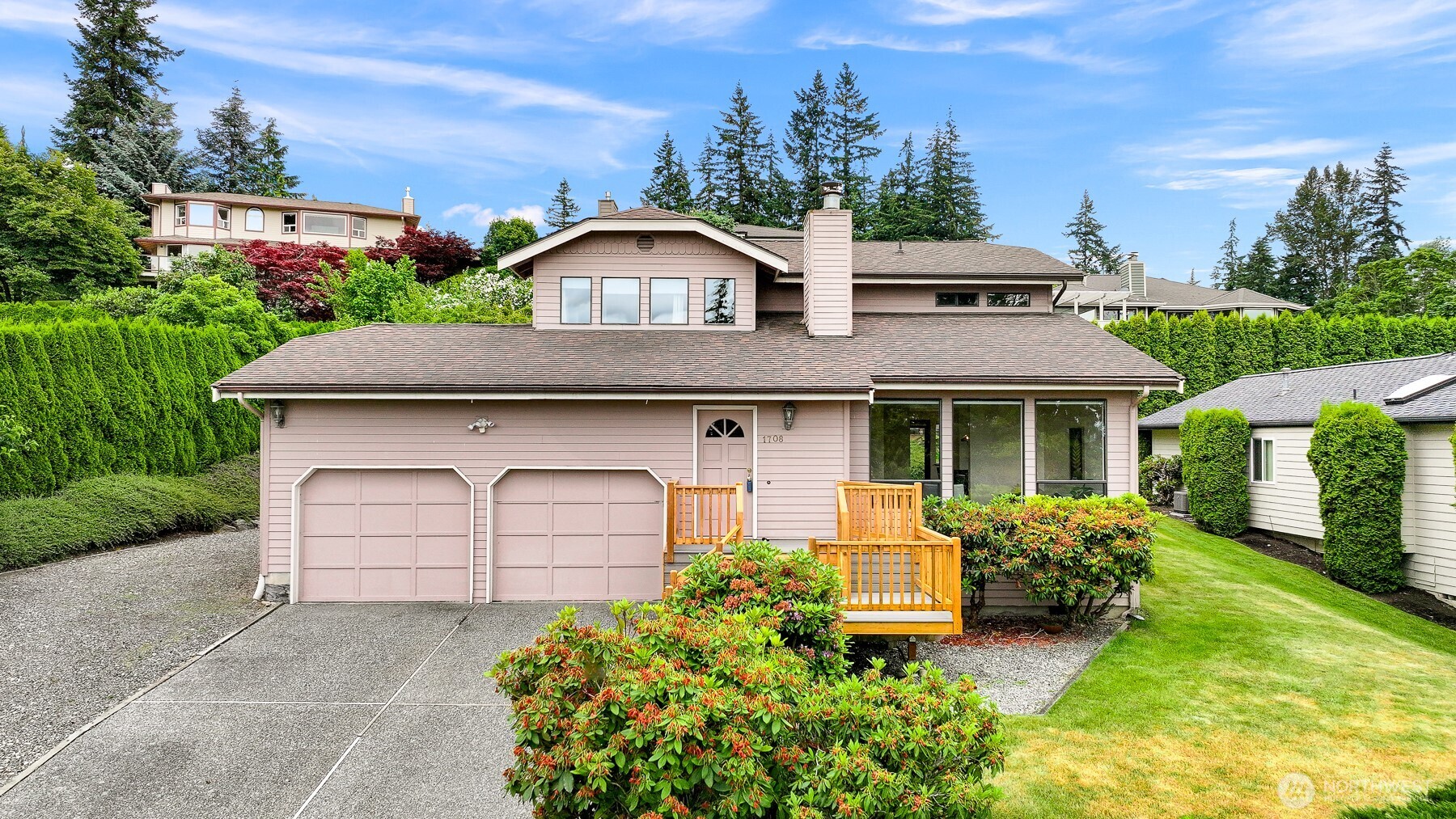 1708 Whatcom Street Property Photo 1