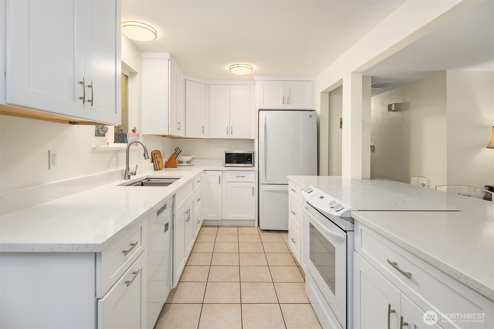 23318 3rd Place Property Photo 12