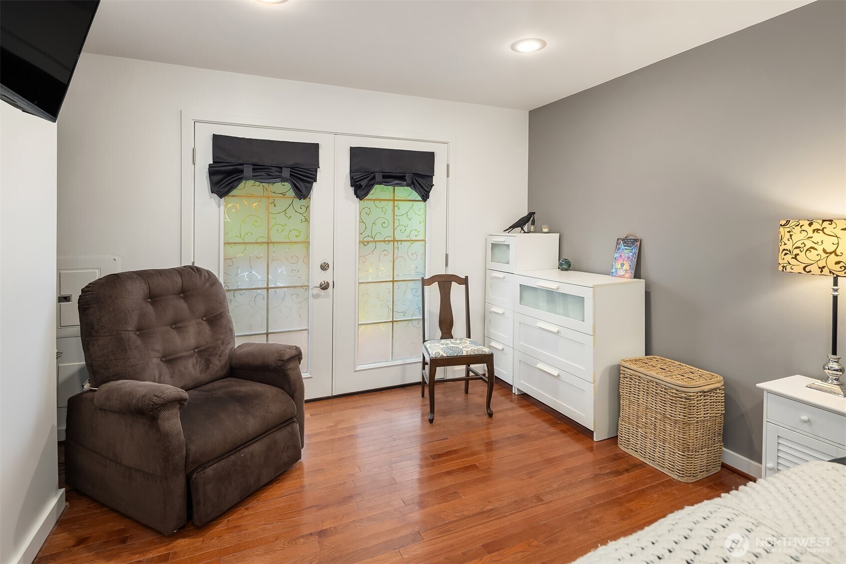 23318 3rd Place Property Photo 16