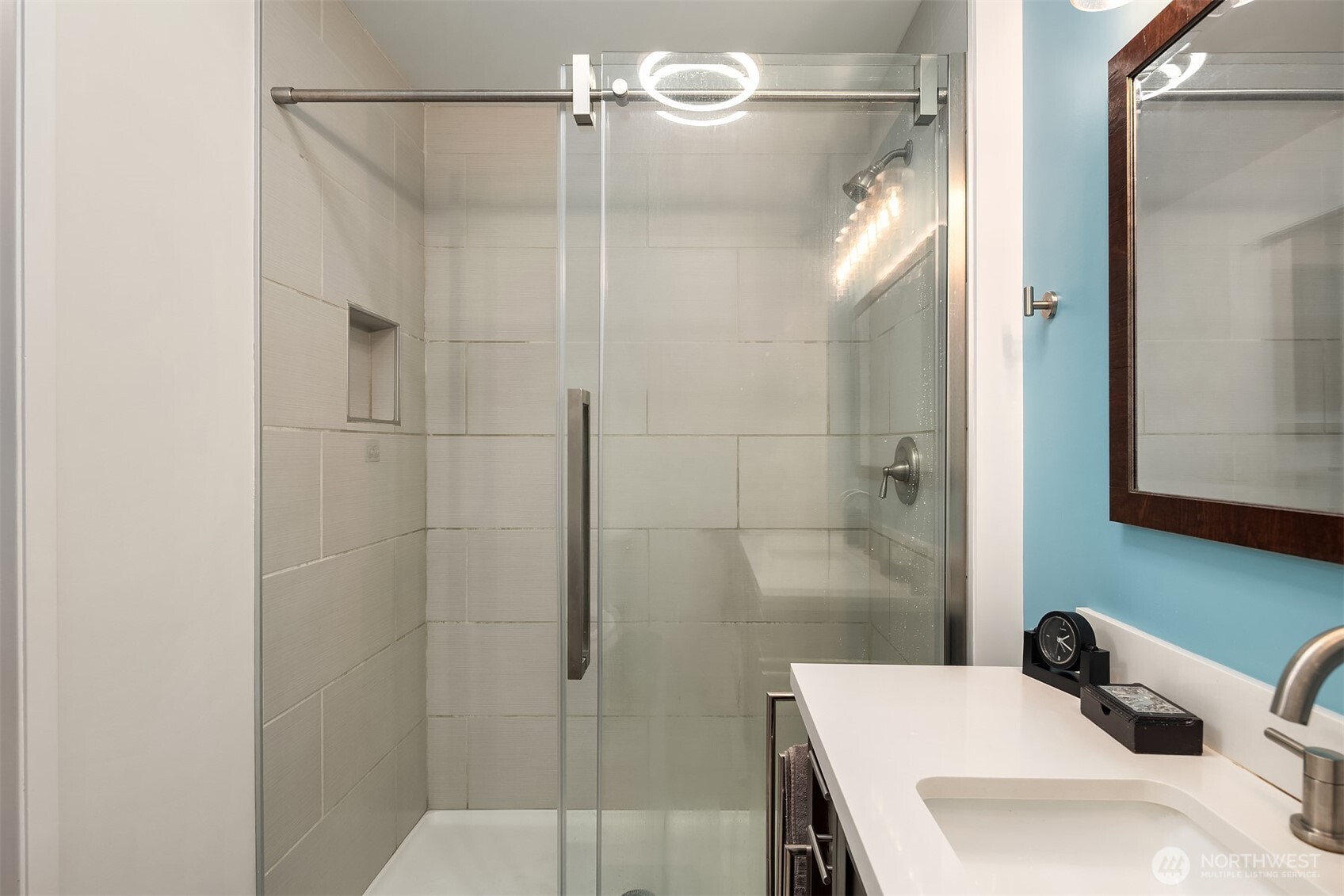 23318 3rd Place Property Photo 23