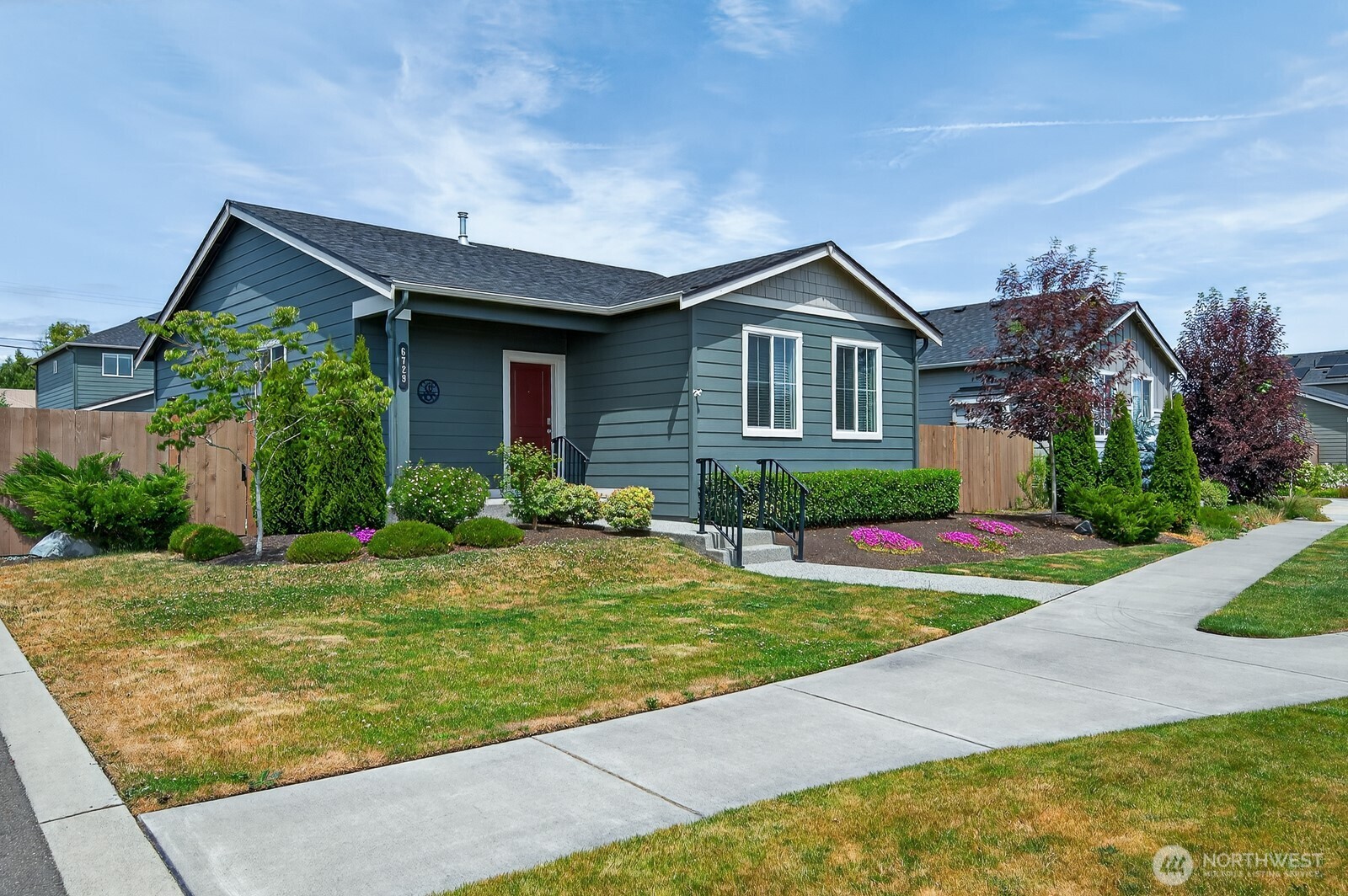 6729 283rd Place Property Photo 1