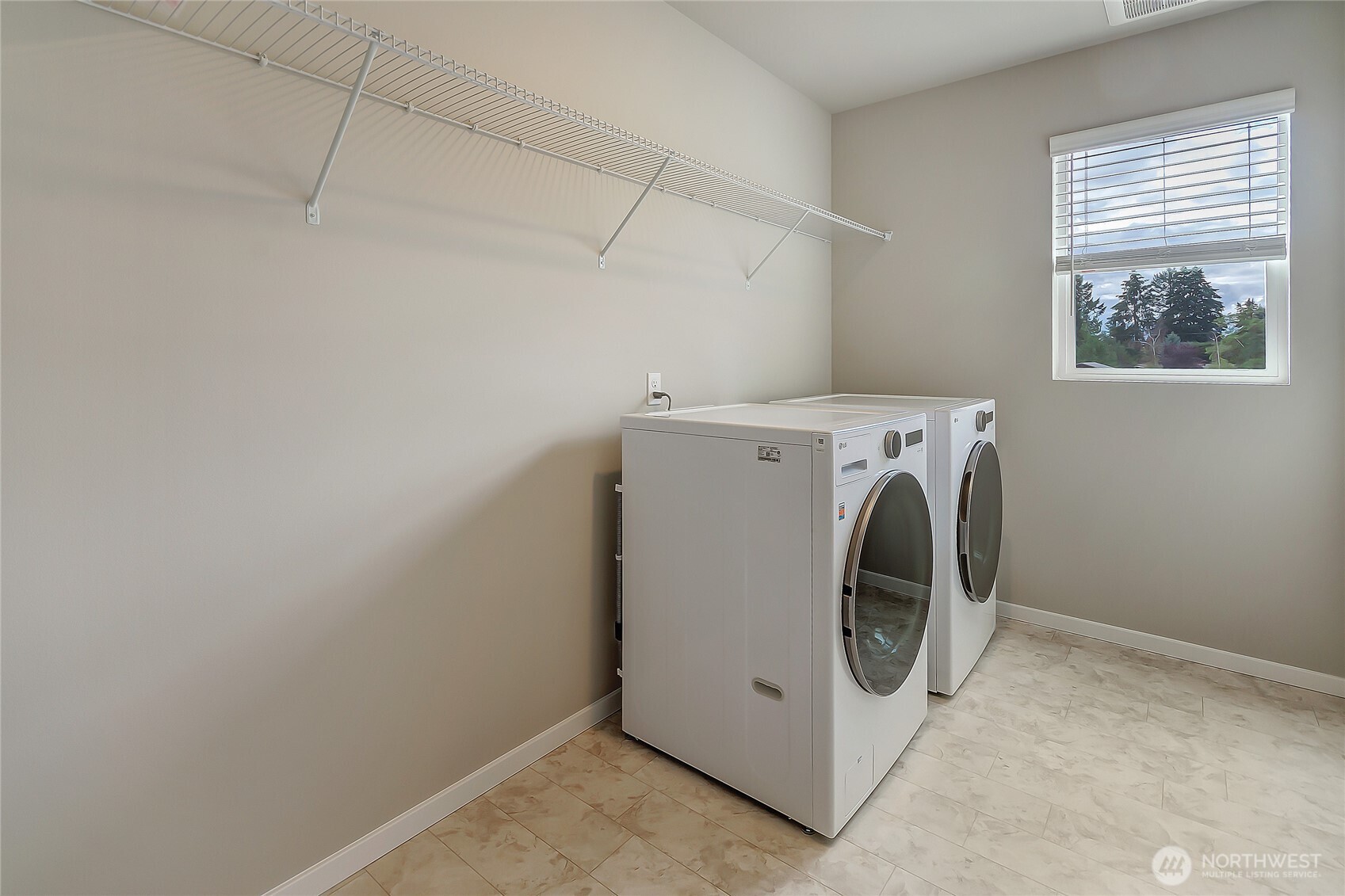 18222 37th Avenue Property Photo 16