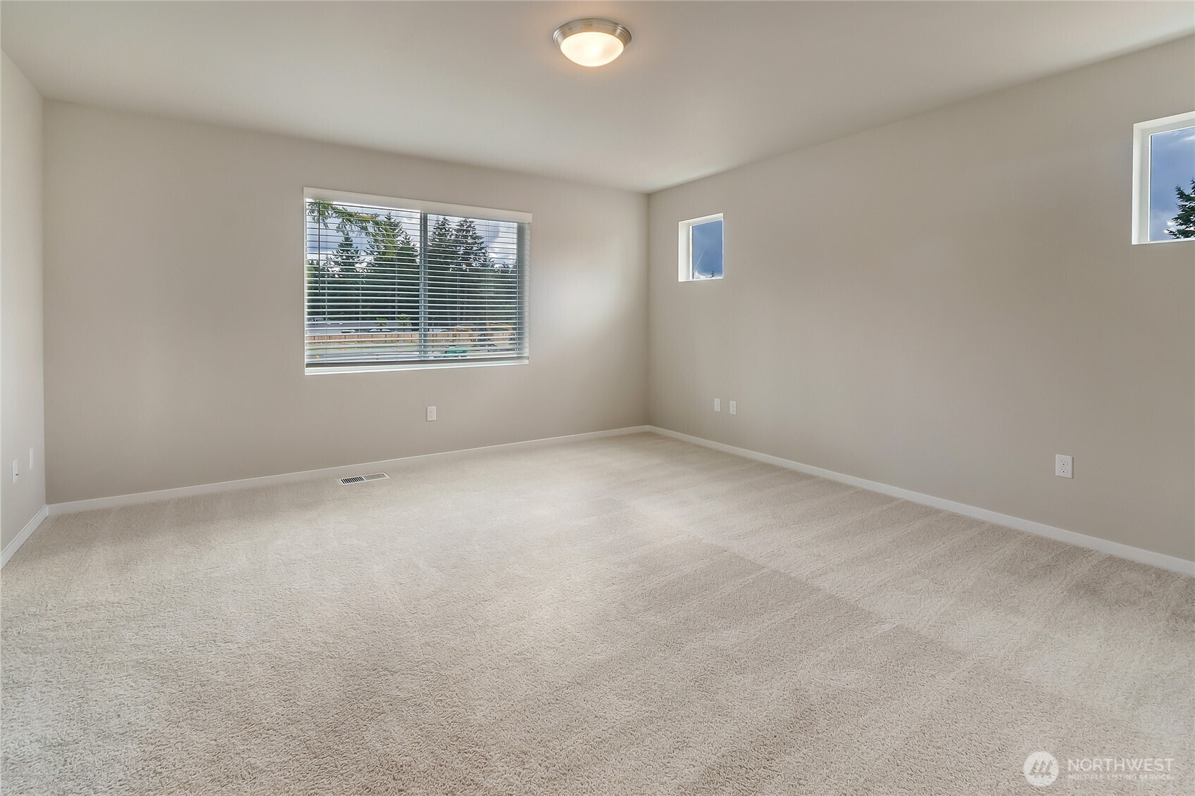 18222 37th Avenue Property Photo 21