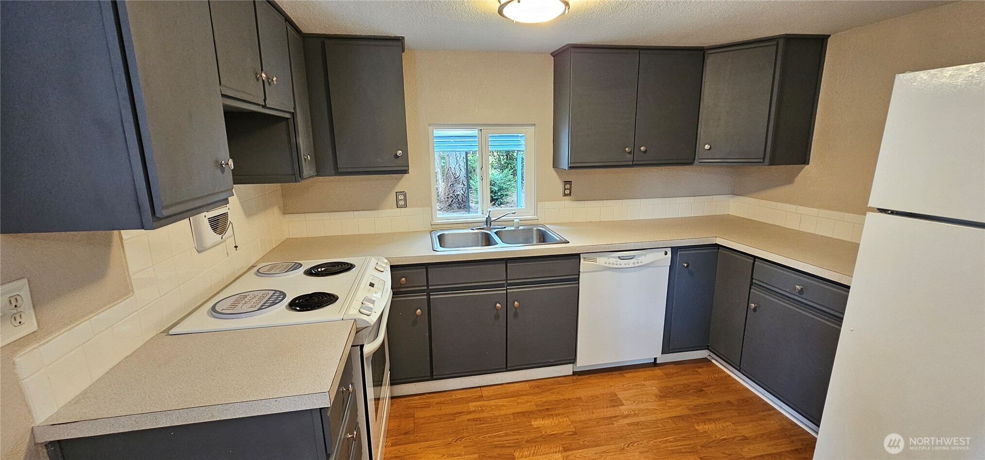 21 E Cromarty Court Property Photo 13