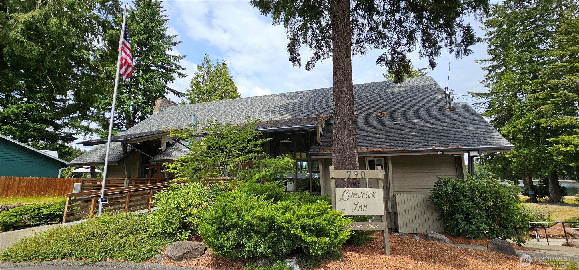 21 E Cromarty Court Property Photo 32