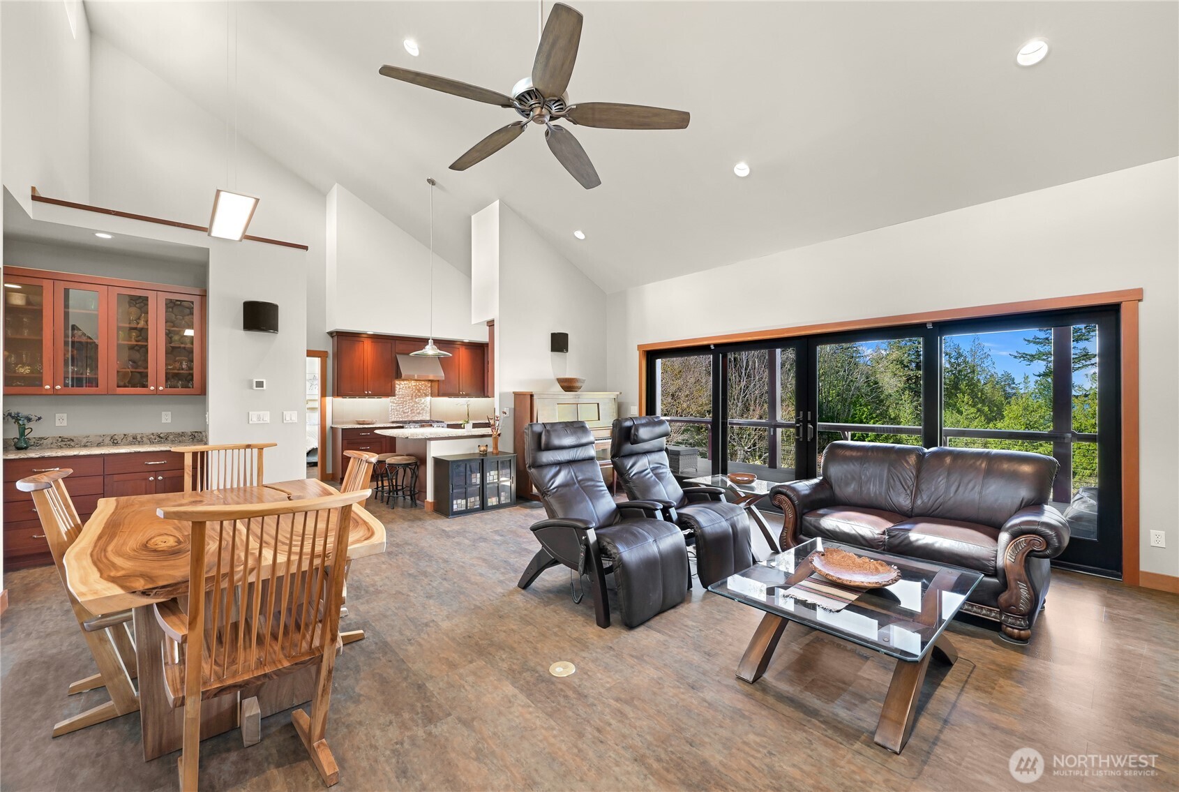 229 Chuckanut Point Road Property Photo 11
