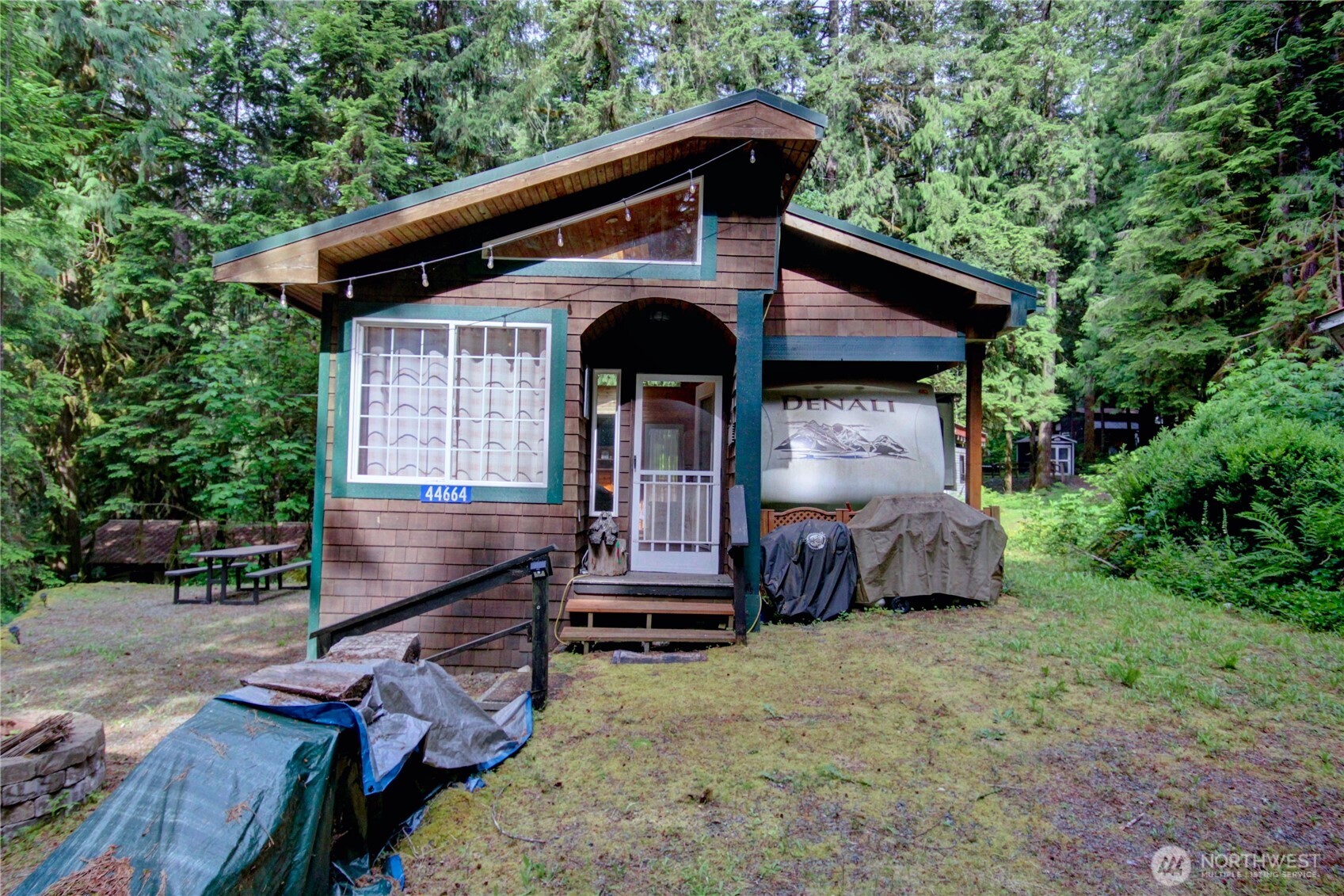 44664 Similk Trail Property Photo 1