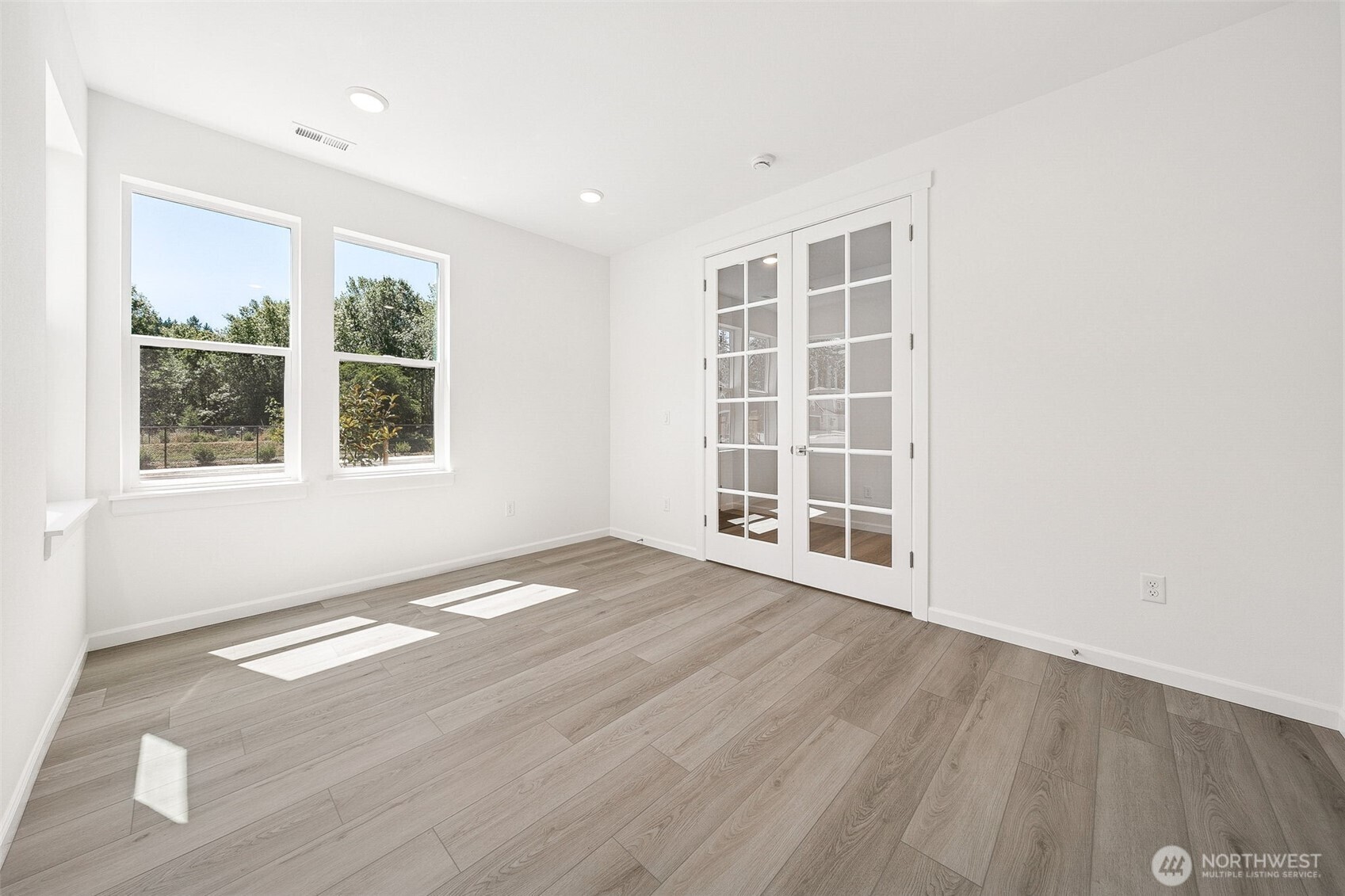 918 Lucas Avenue 18 Property Photo 10