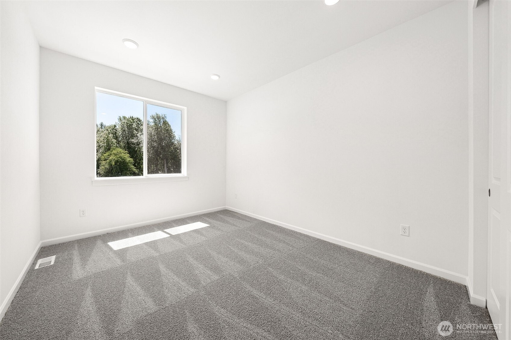 918 Lucas Avenue 18 Property Photo 29