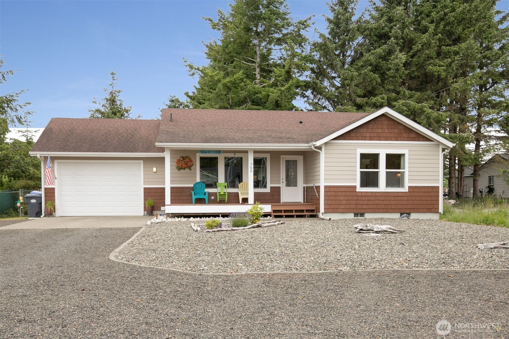 755 Island Circle Property Photo 1