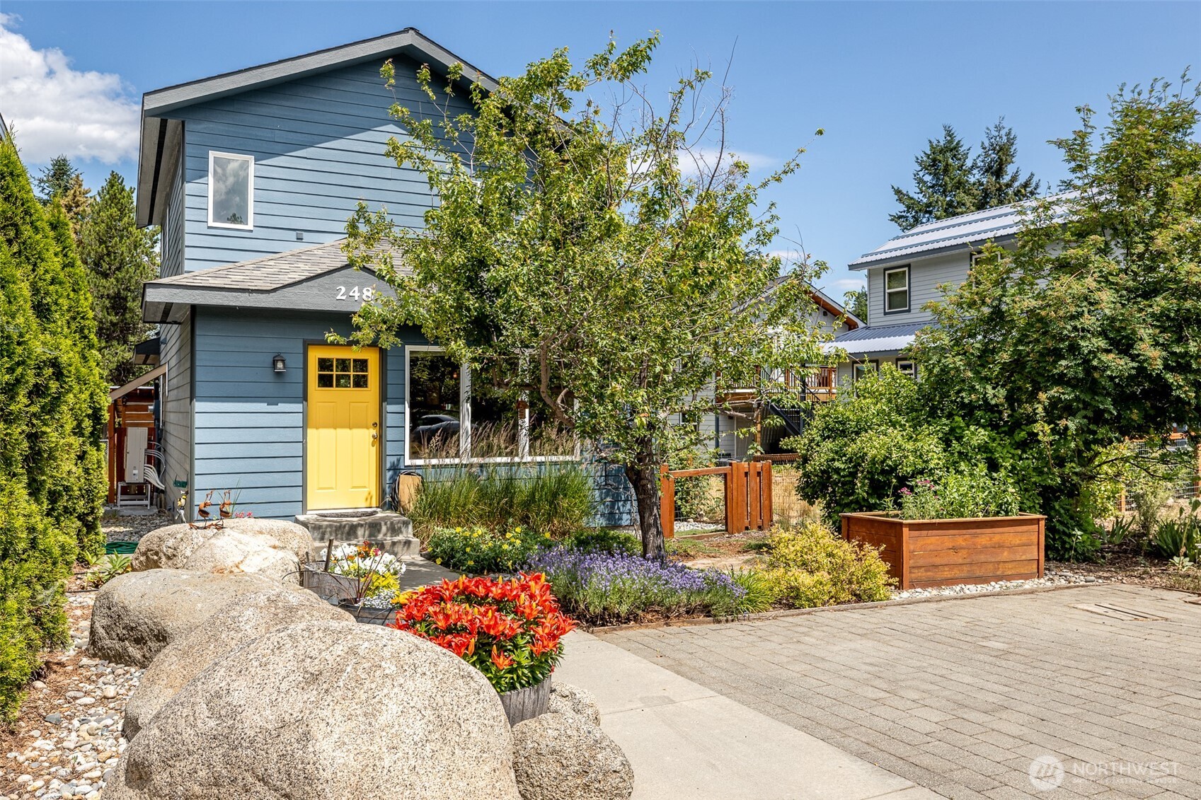 248 Park Avenue Property Photo 1