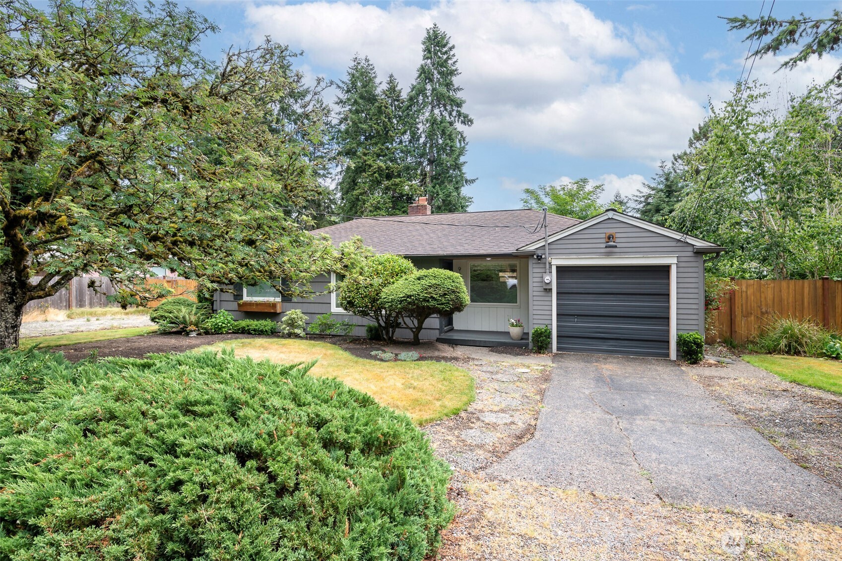 9347 Dekoven Drive Property Photo 1
