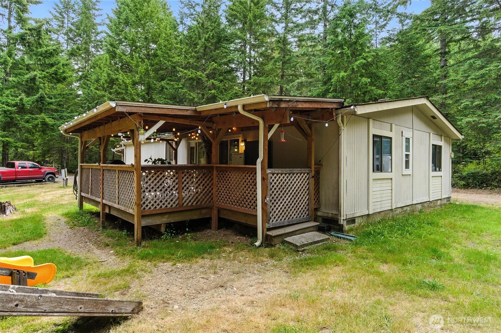 10535 Fairview Boulevard Property Photo 1