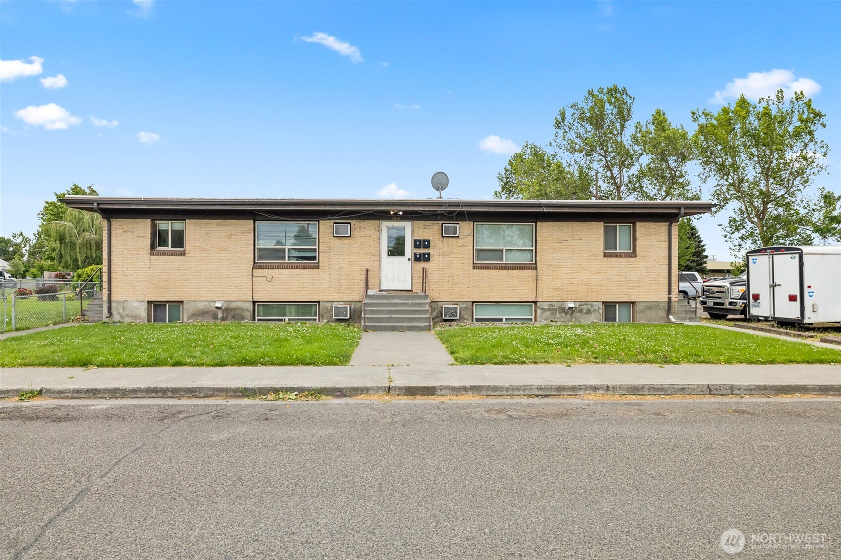 1304 W Hopkins Street