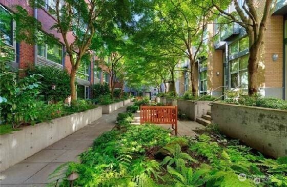 530 Broadway 130 Property Photo 1