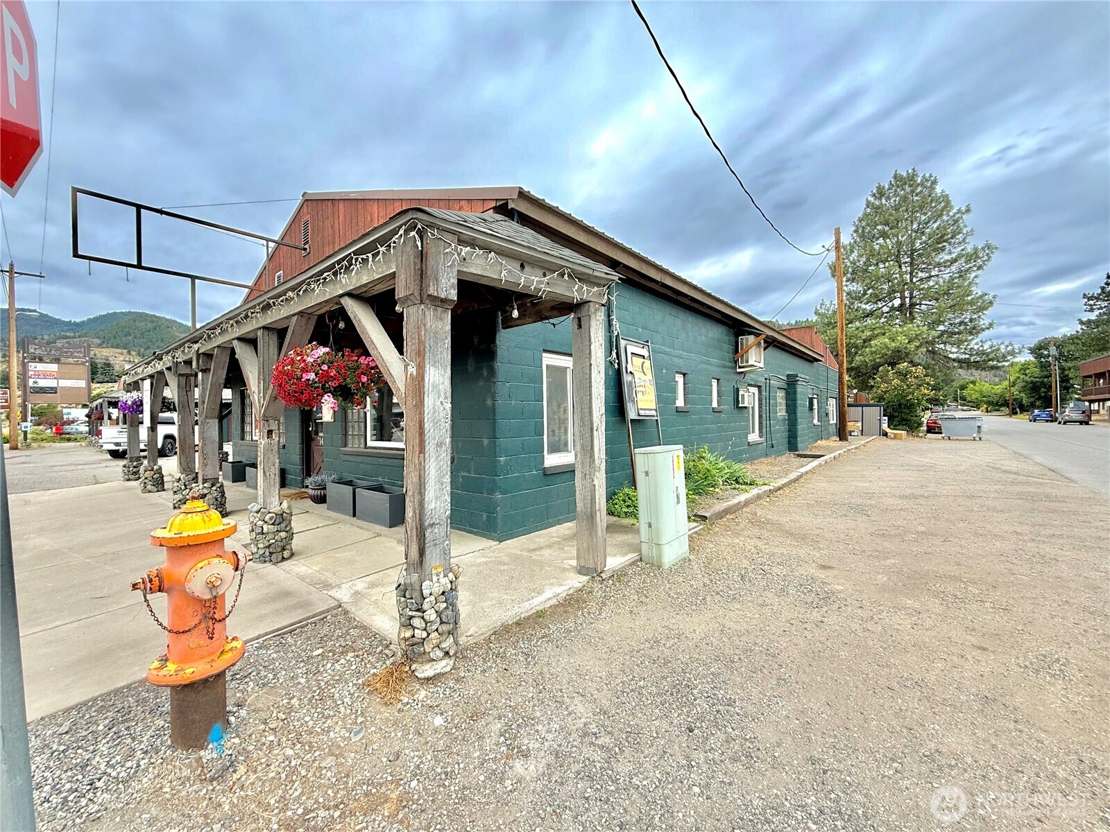 125 Highway 20 14 Property Photo 2