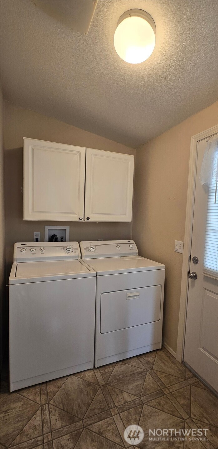 57 Clemons Road 17 Property Photo 19