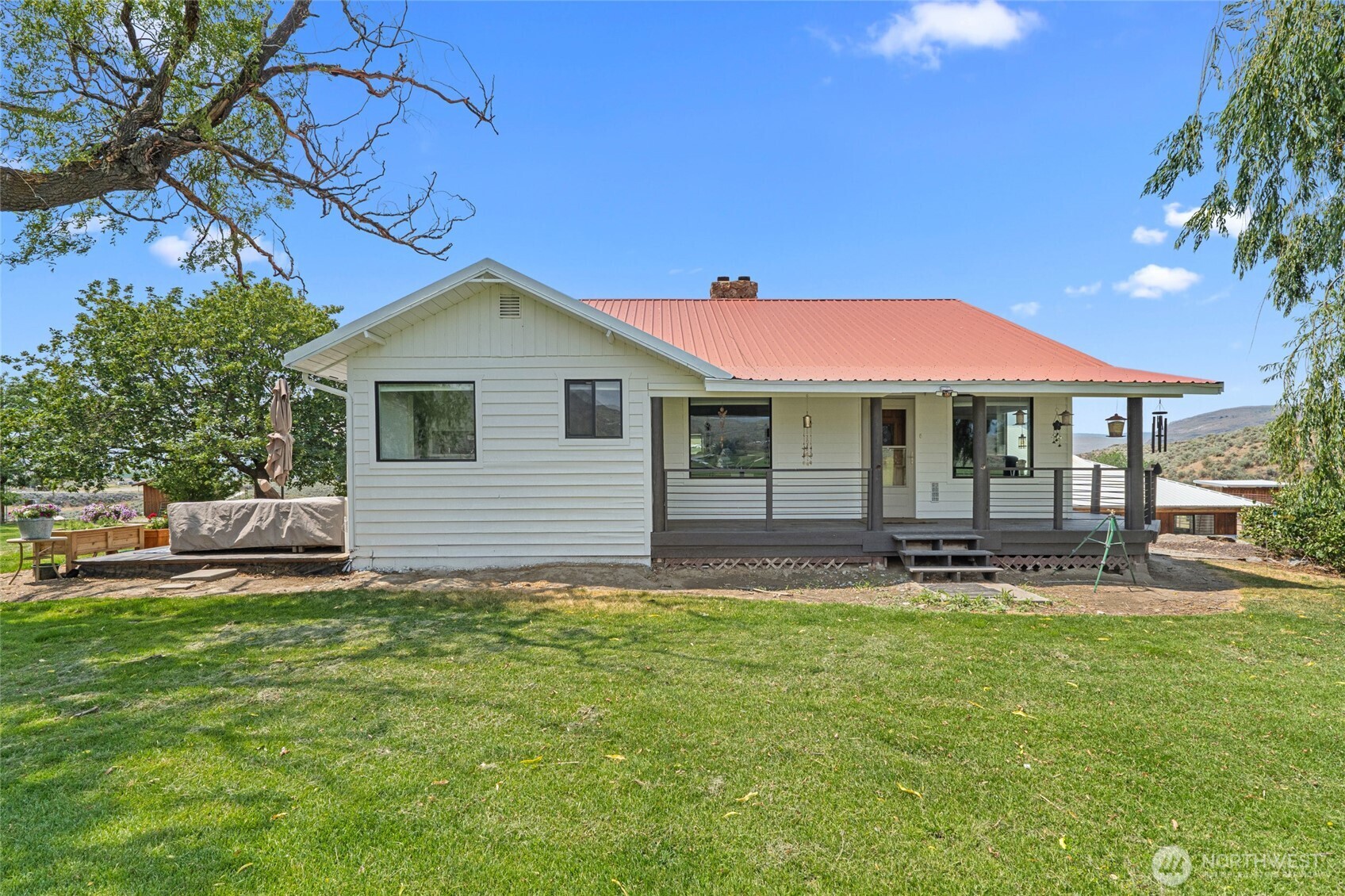 93 Warren Road Property Photo 6