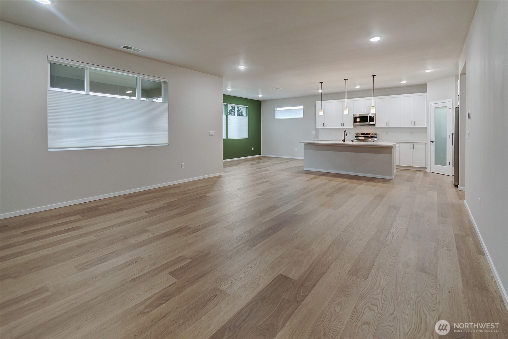 18308 37th Avenue Property Photo 9