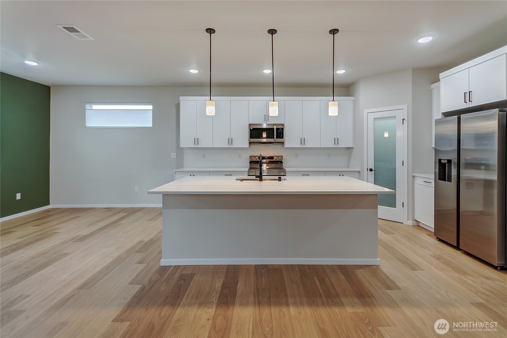 18308 37th Avenue Property Photo 10