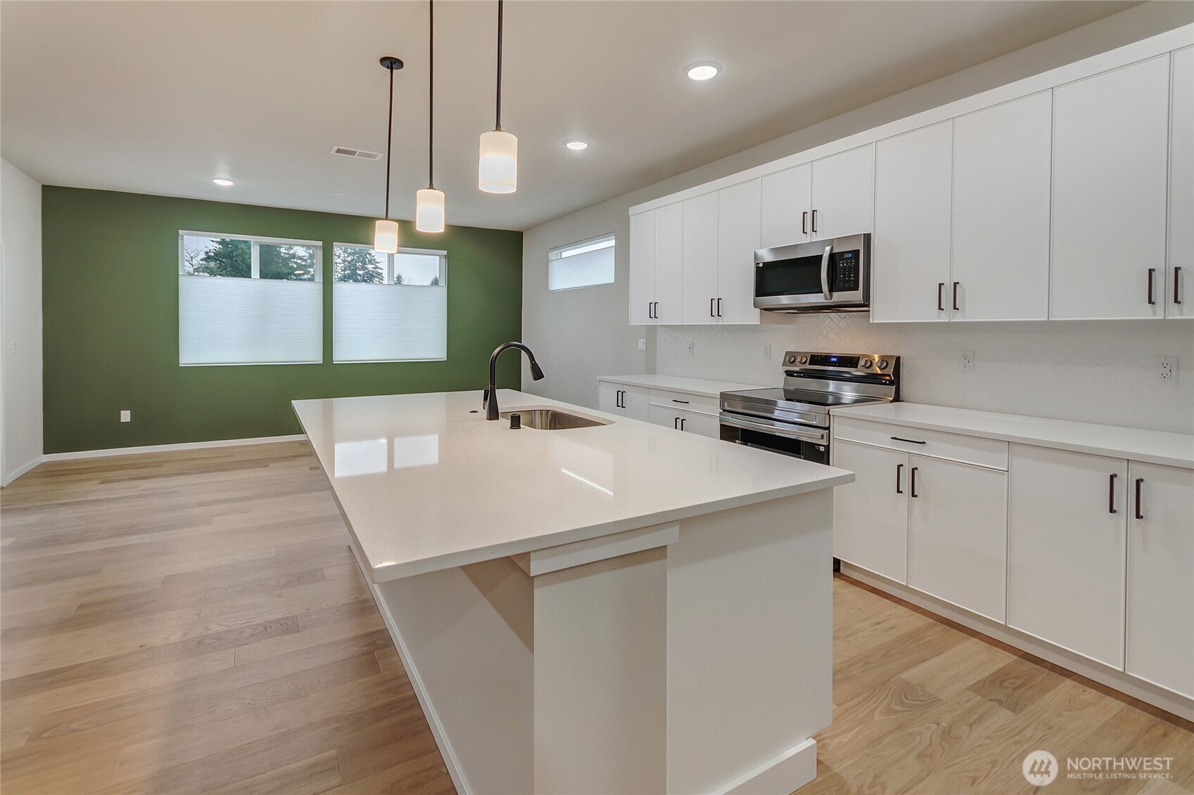 18308 37th Avenue Property Photo 13