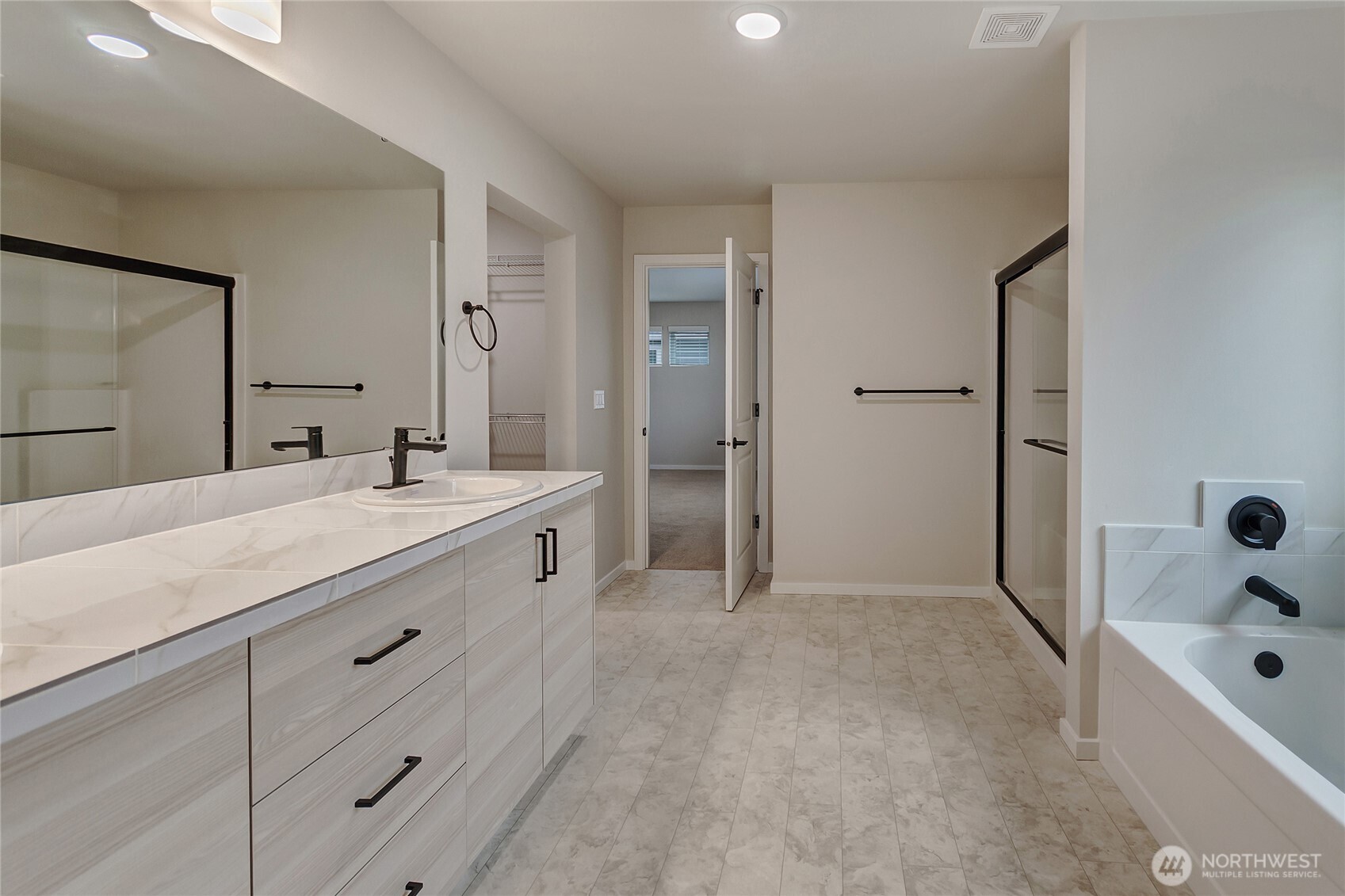 18308 37th Avenue Property Photo 23