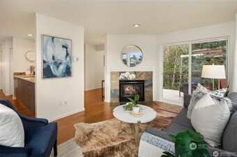 1926 Fairview Avenue 301 Property Photo 11