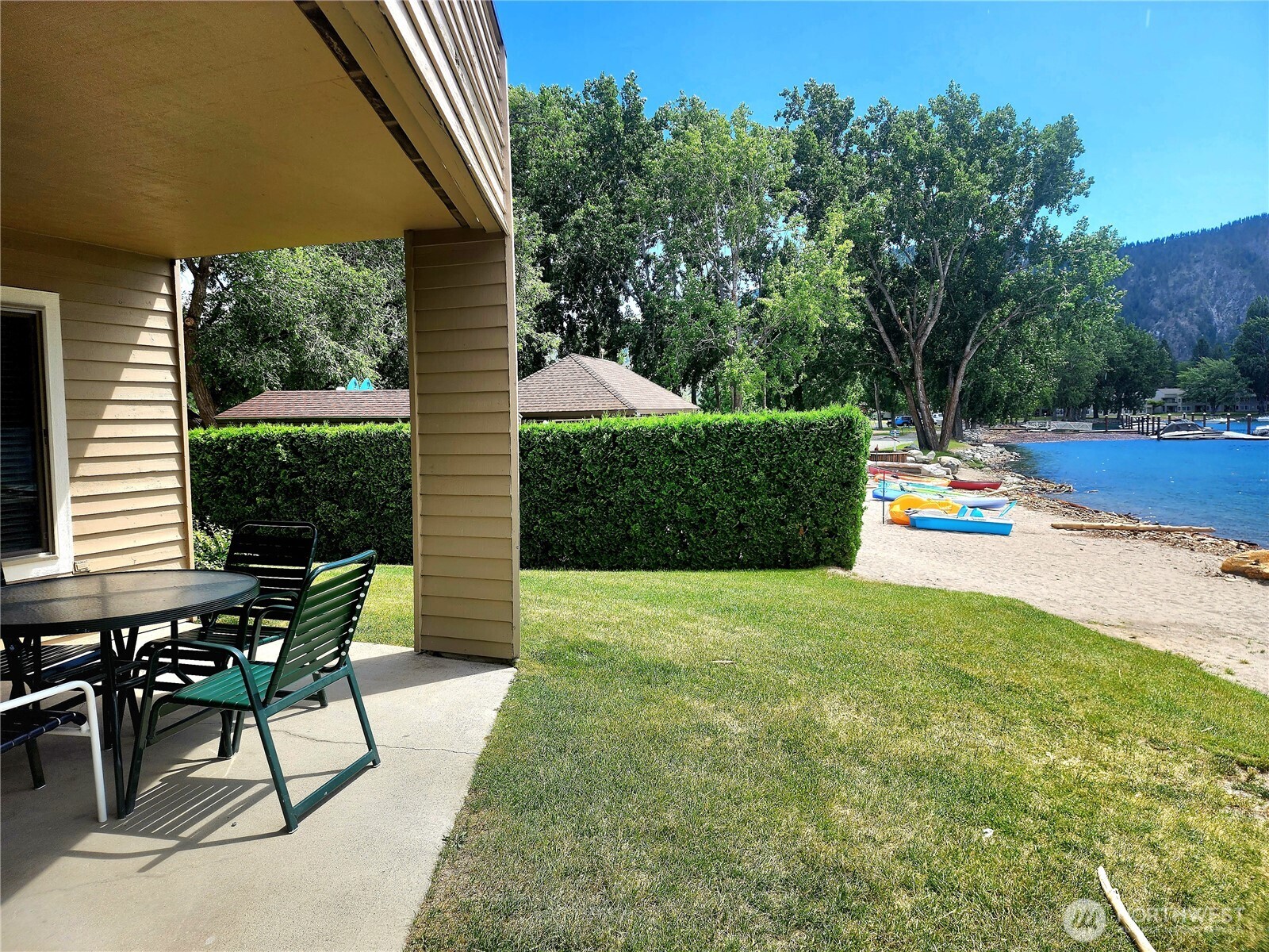 1 Lakeside 715-D Property Photo 1