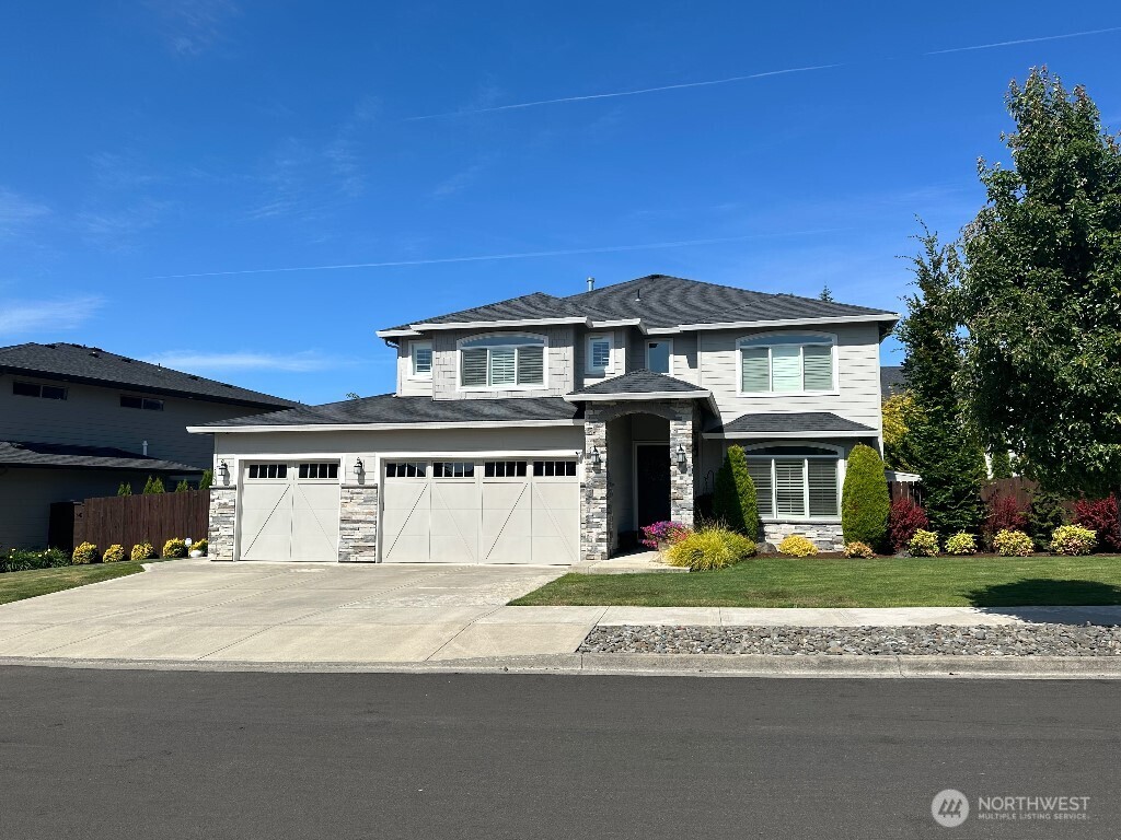 885 N Squire Drive Property Photo 1