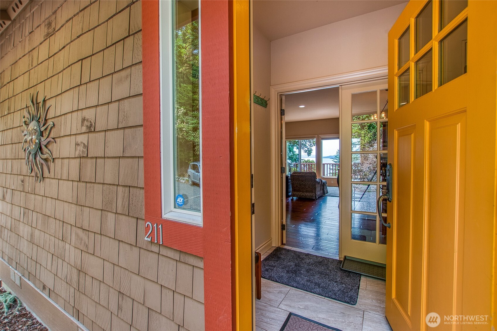 211 Geer Lane Property Photo 6