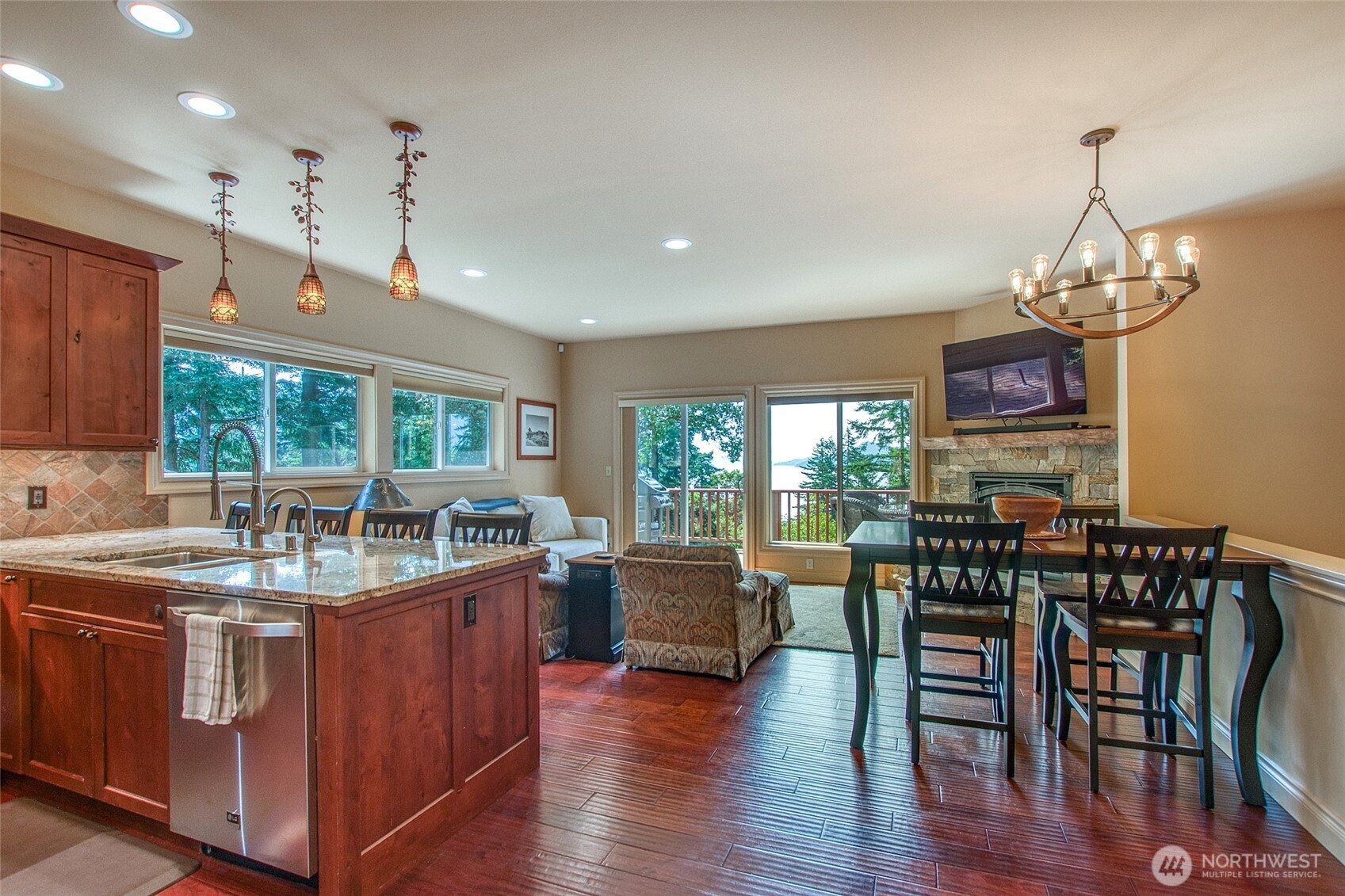 211 Geer Lane Property Photo 7