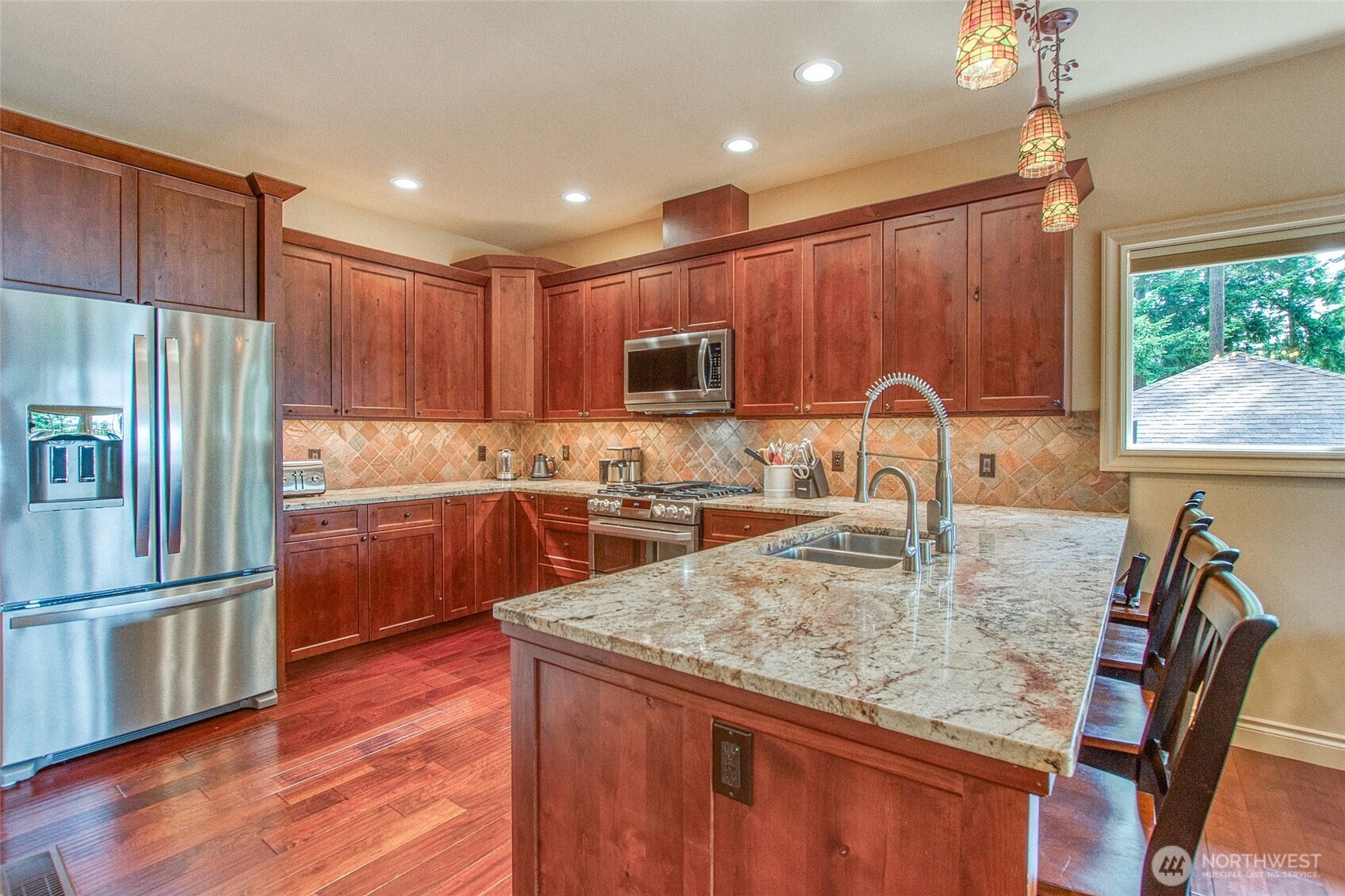 211 Geer Lane Property Photo 9