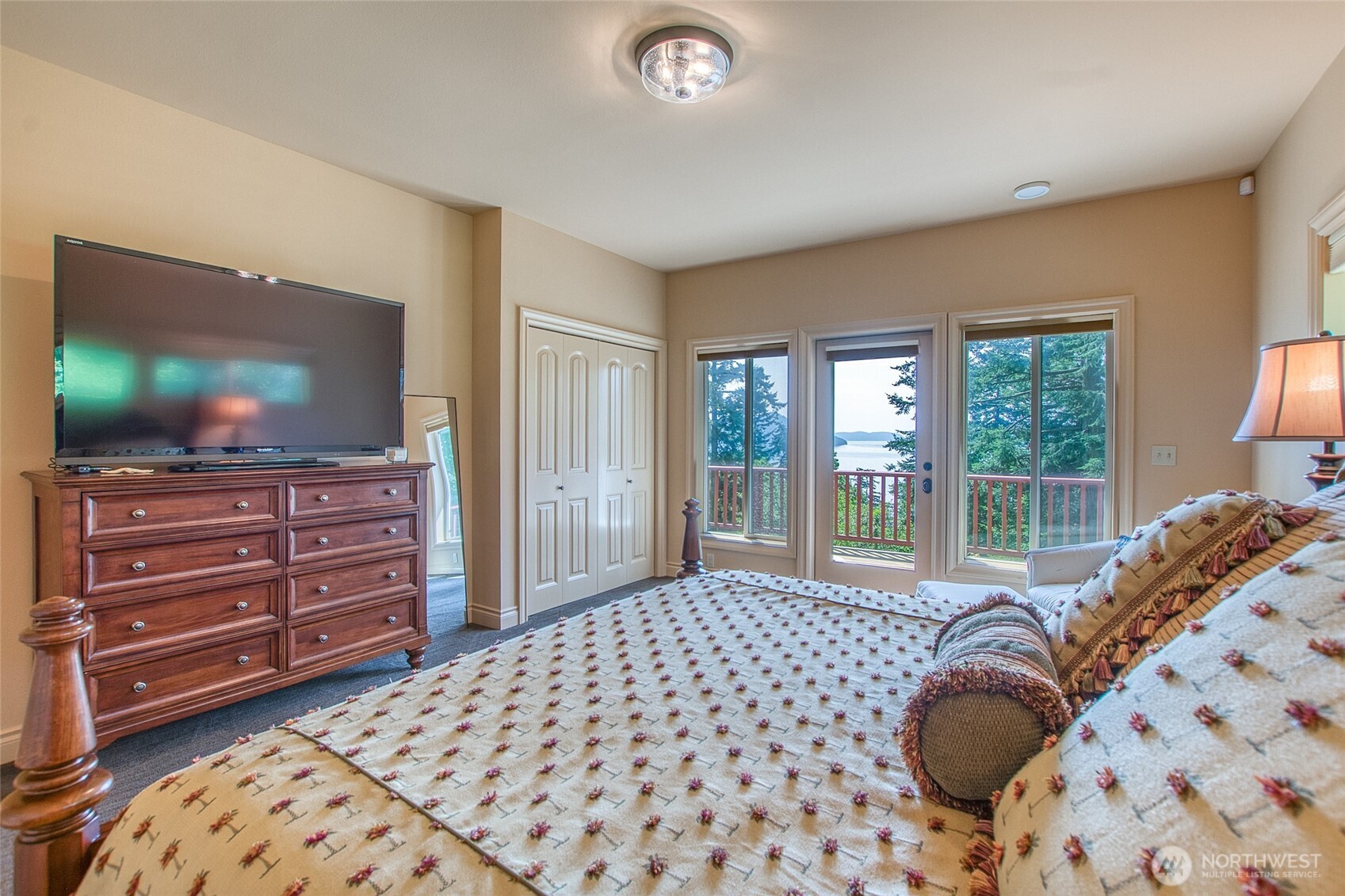 211 Geer Lane Property Photo 24