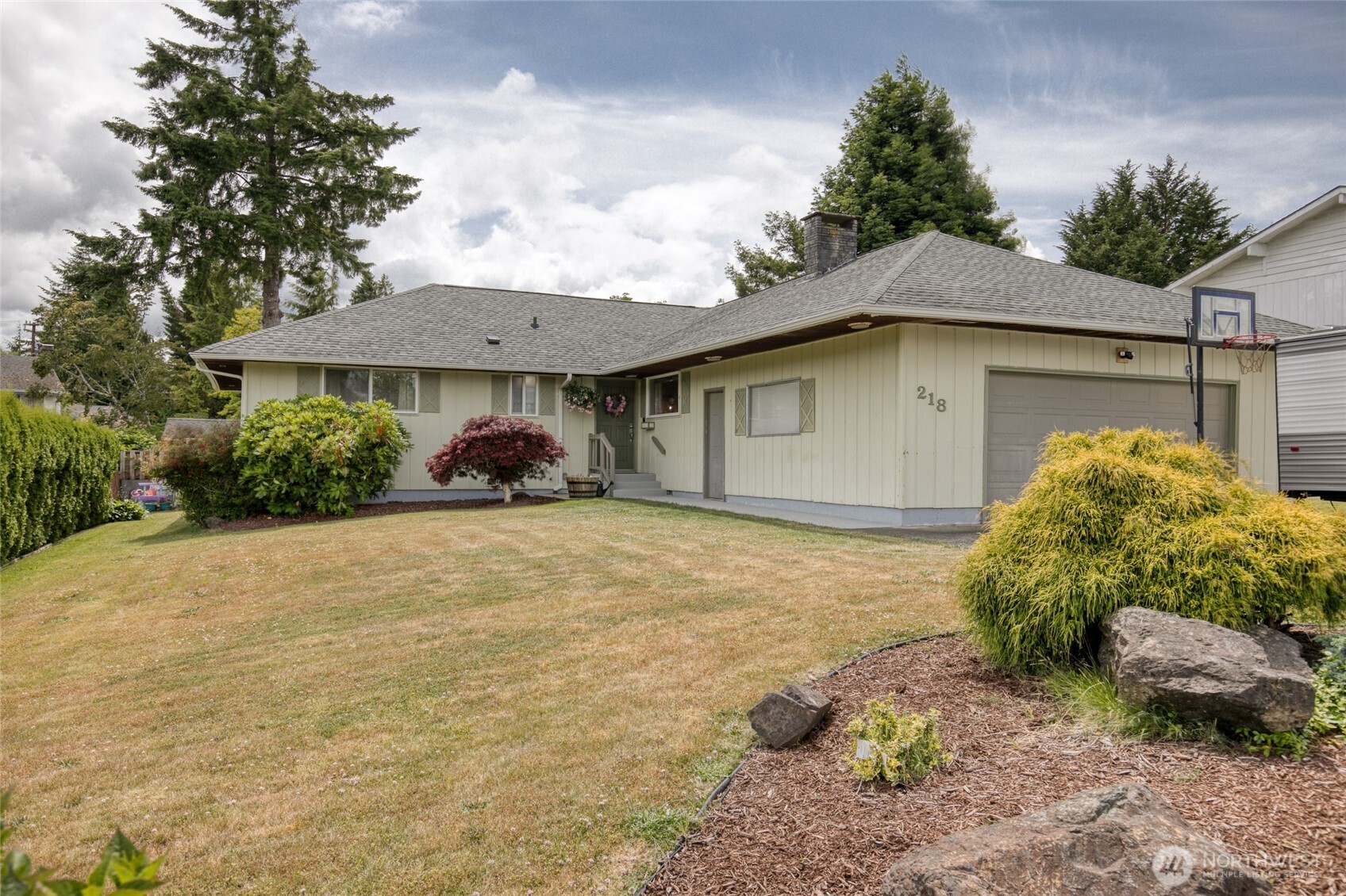 218 Holly Lane