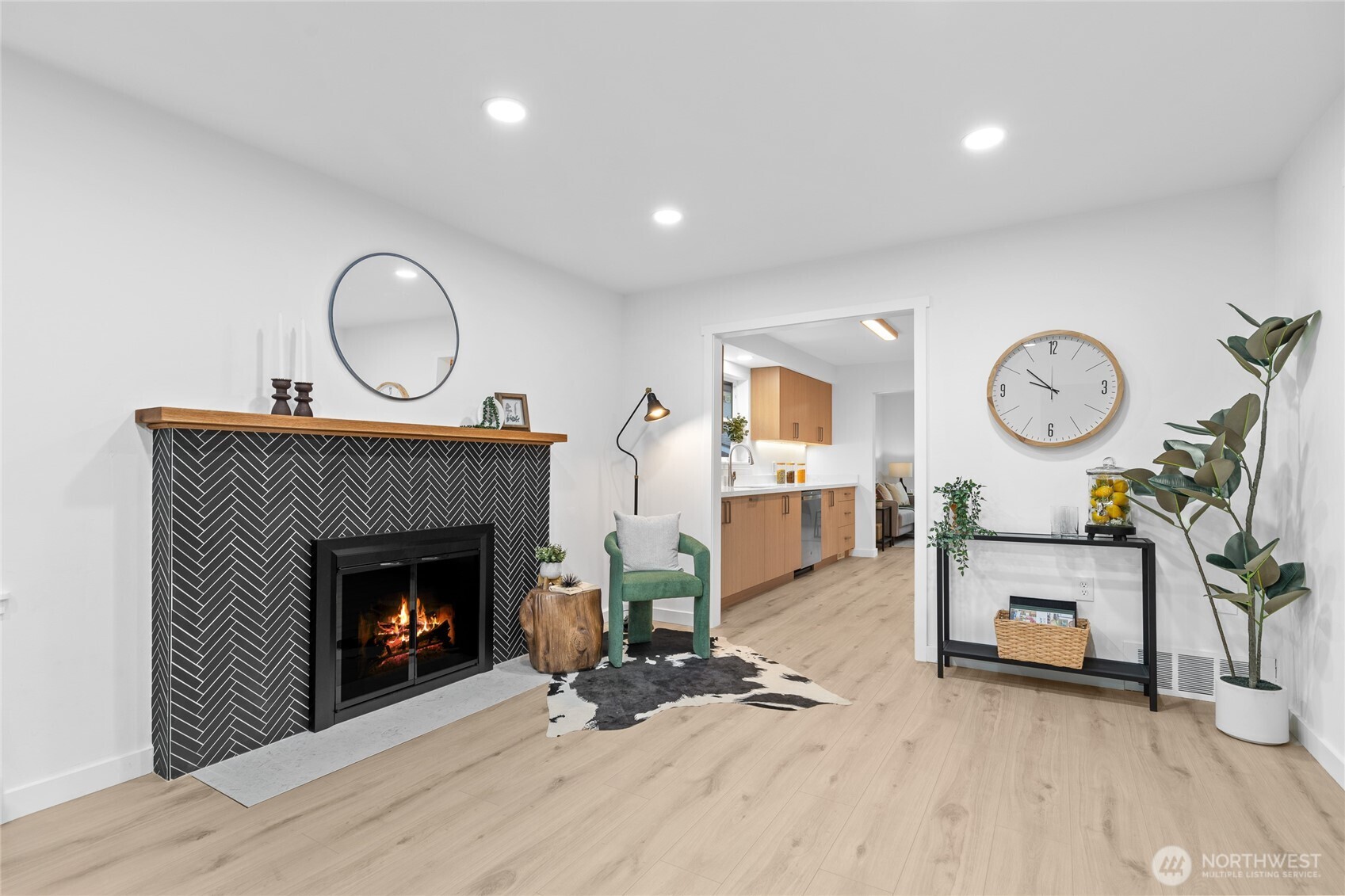 12023 35th Avenue Property Photo 3