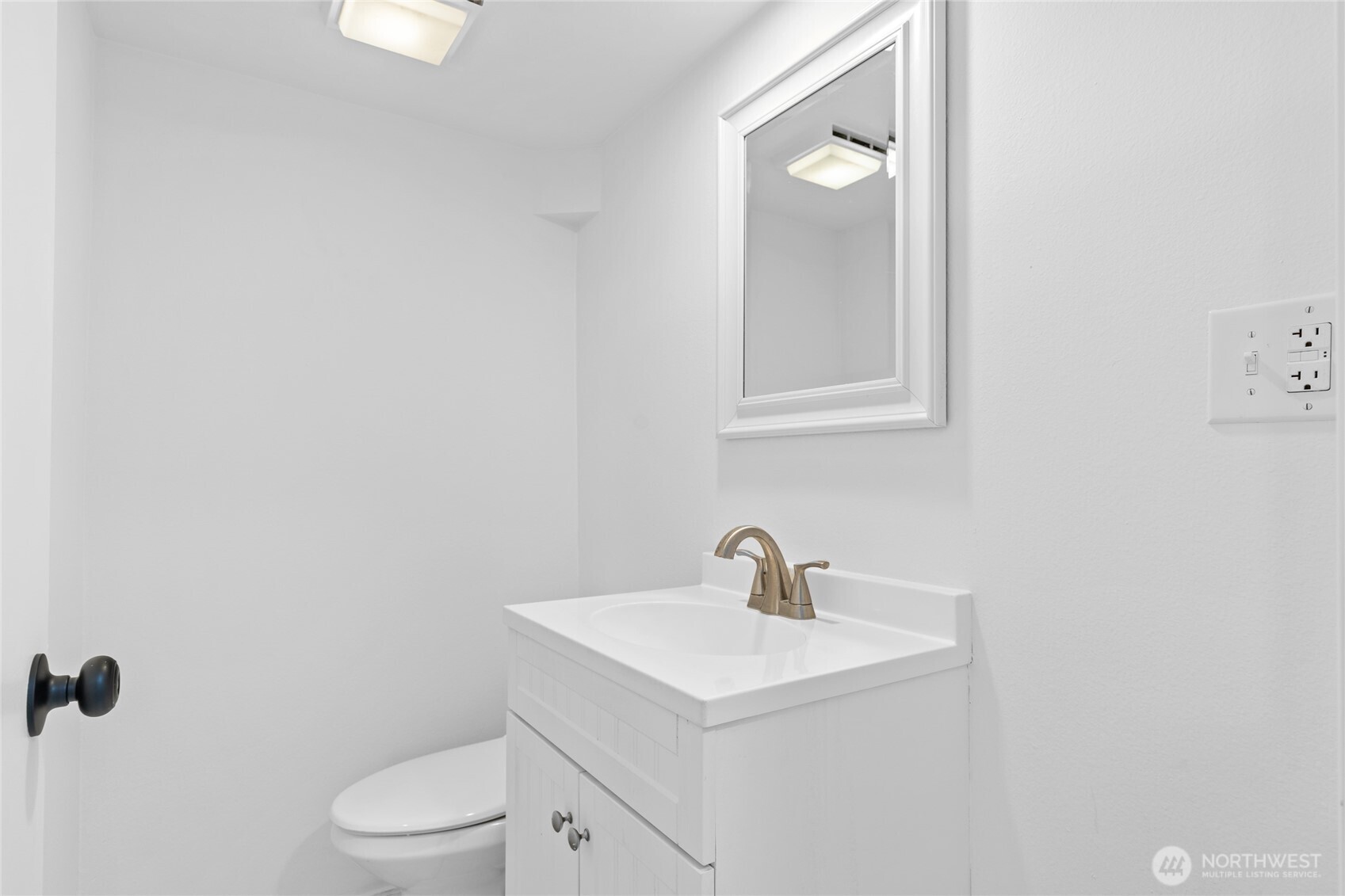 12023 35th Avenue Property Photo 24