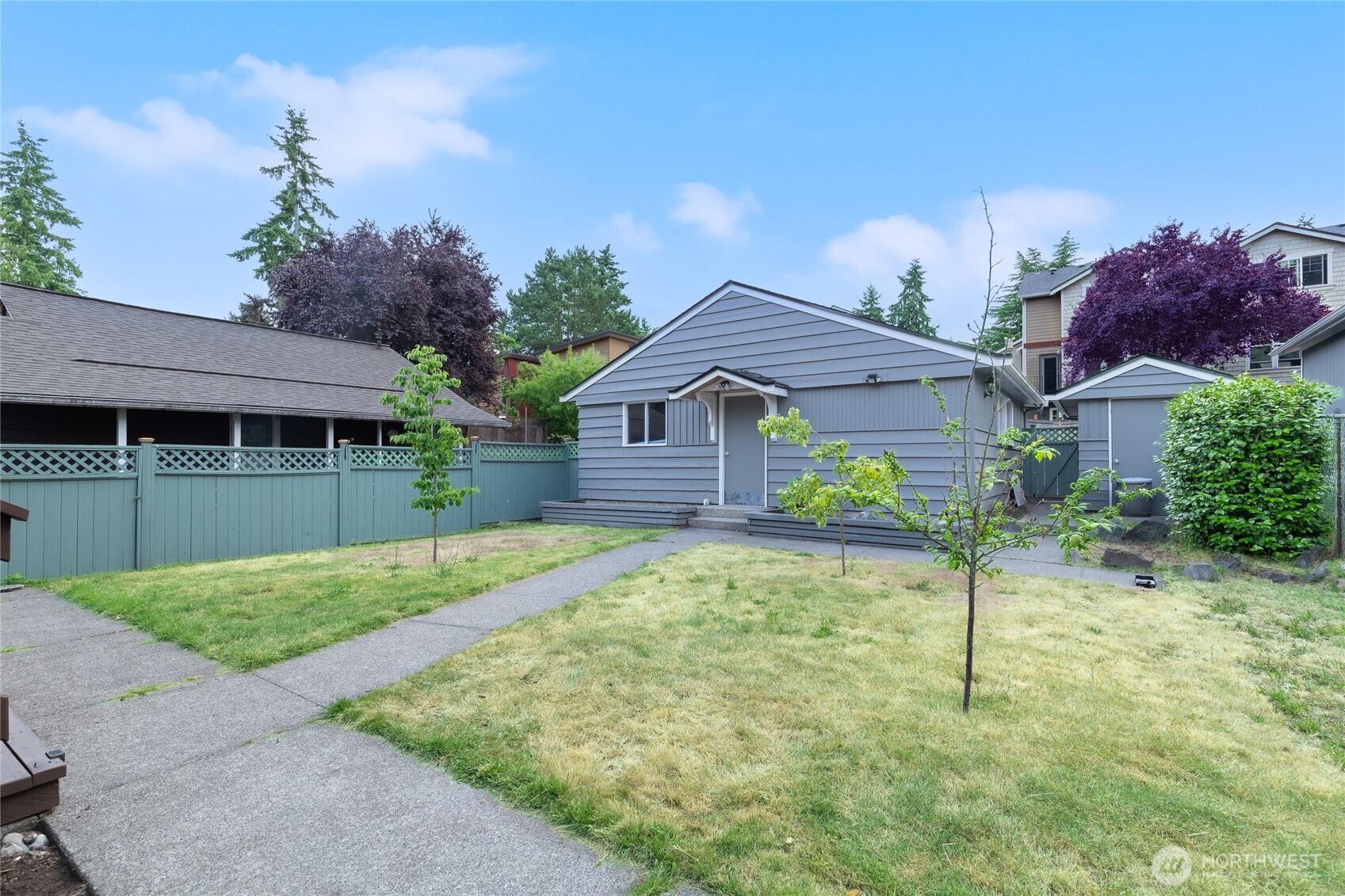 12023 35th Avenue Property Photo 27