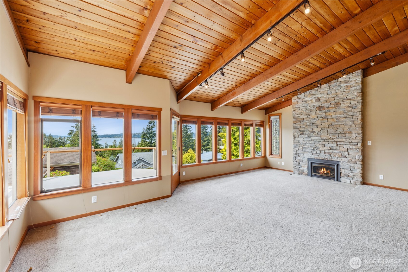 705 Shelter Bay Drive Property Photo 1