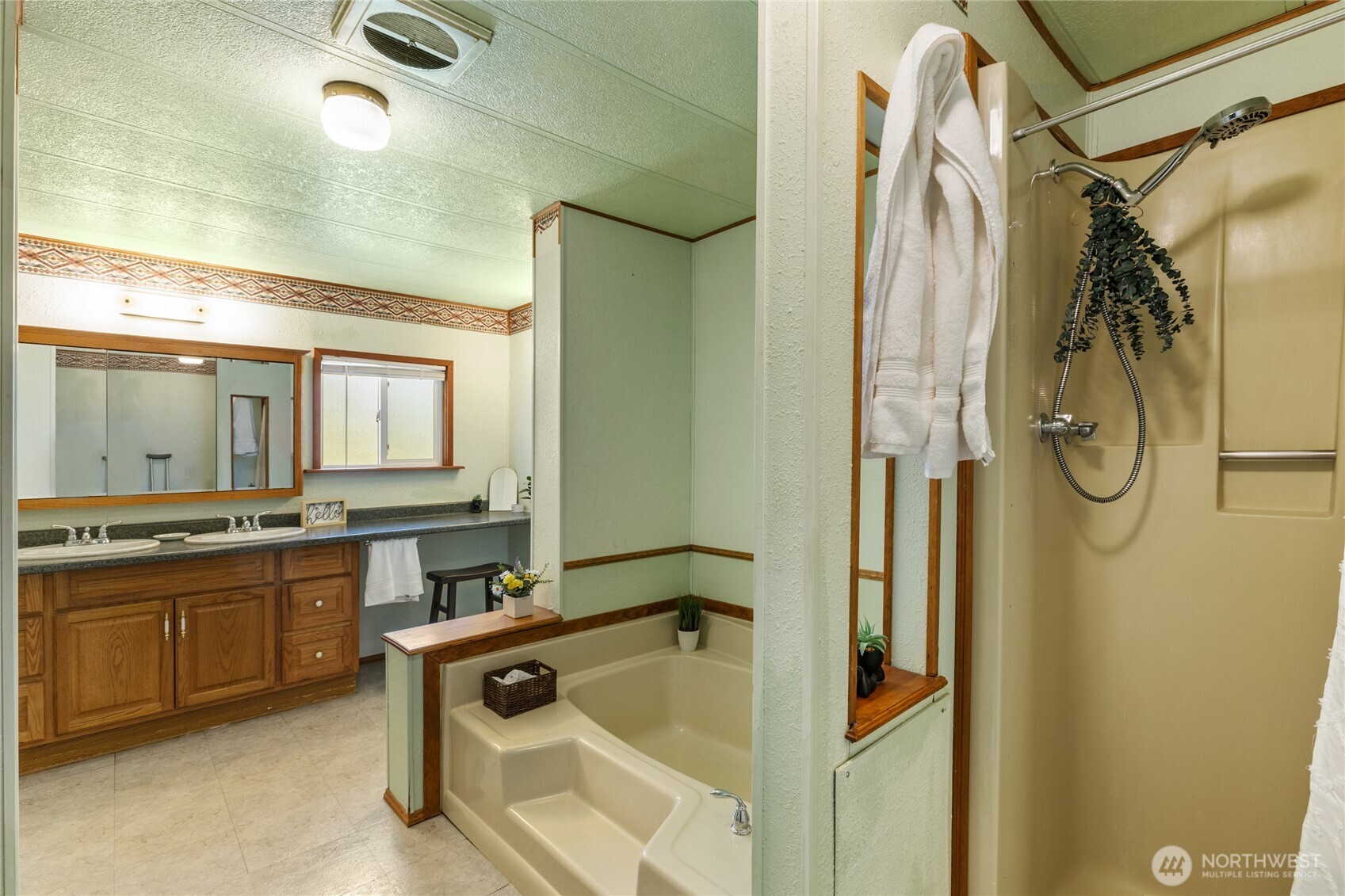 108 S Clark Street Property Photo 31