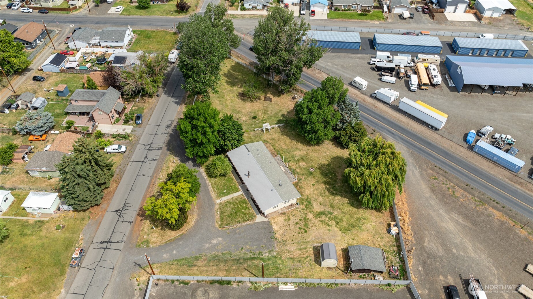 108 S Clark Street Property Photo 39