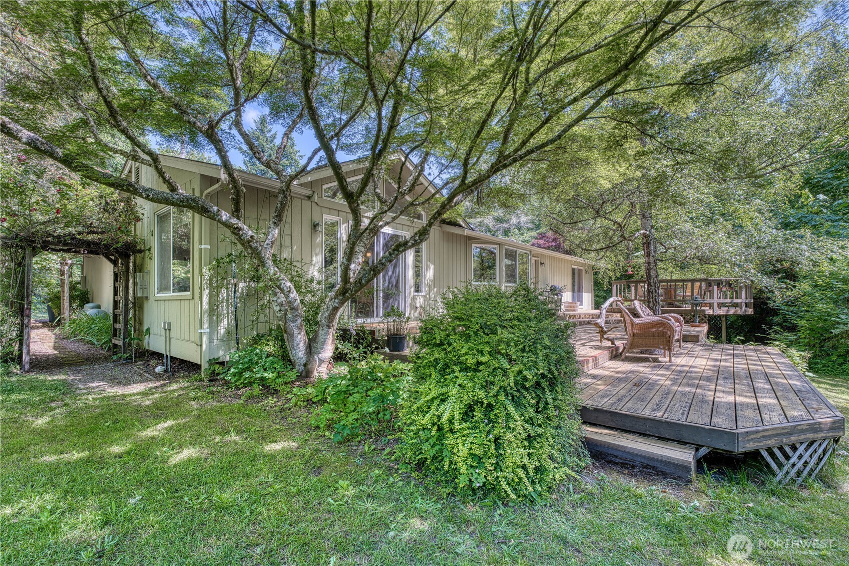 2011 Whiteman Road Sw Property Photo 1