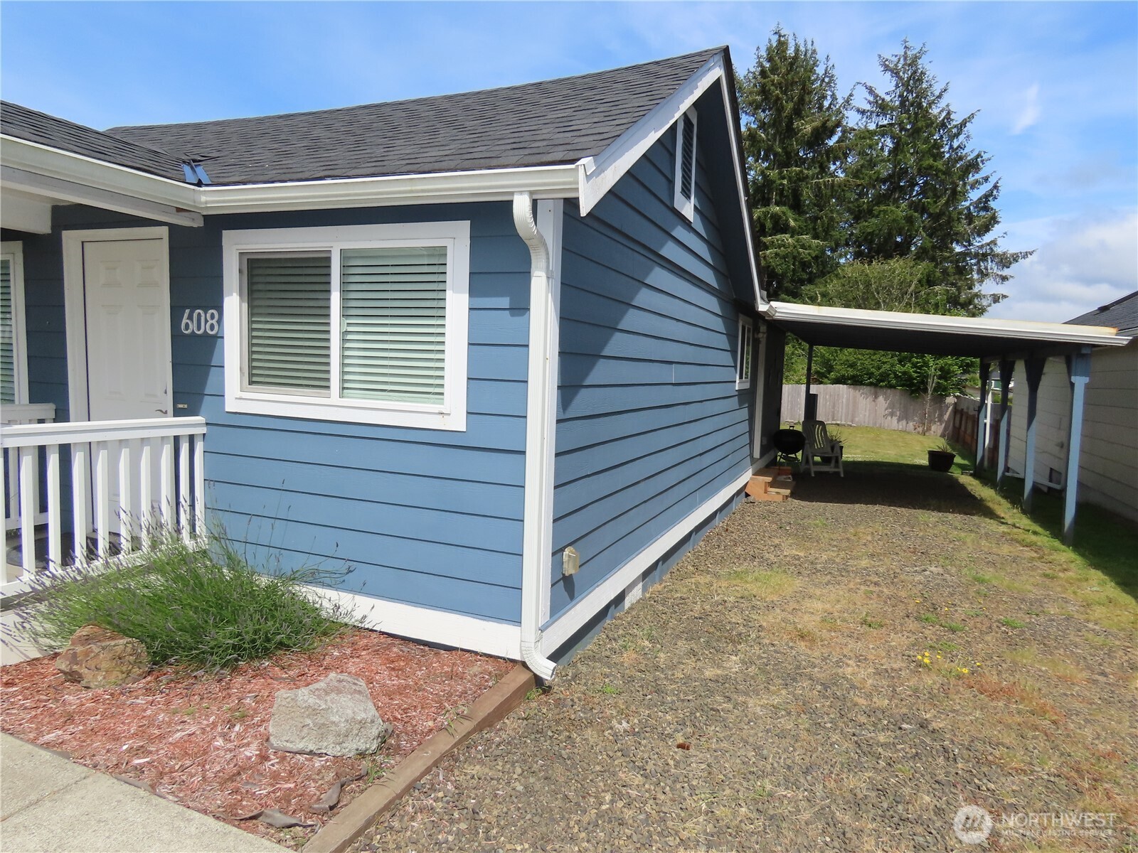 608 S Forrest Street Property Photo 2