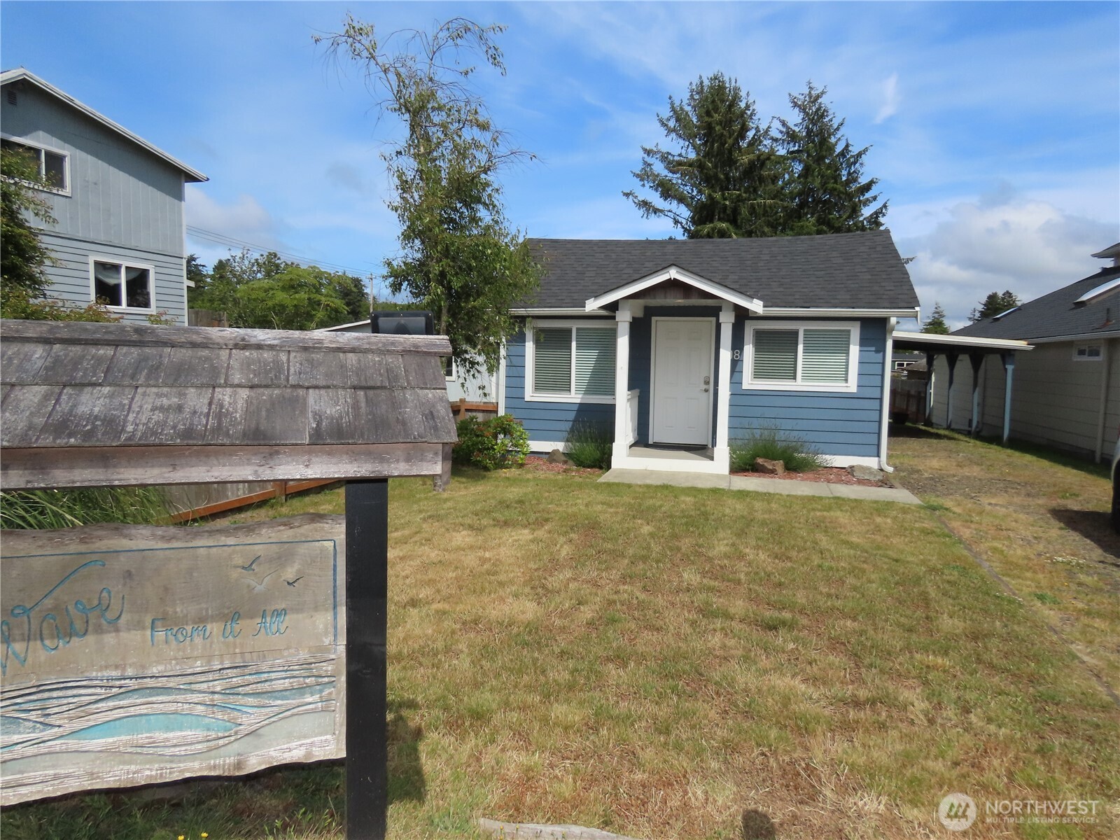608 S Forrest Street Property Photo 4