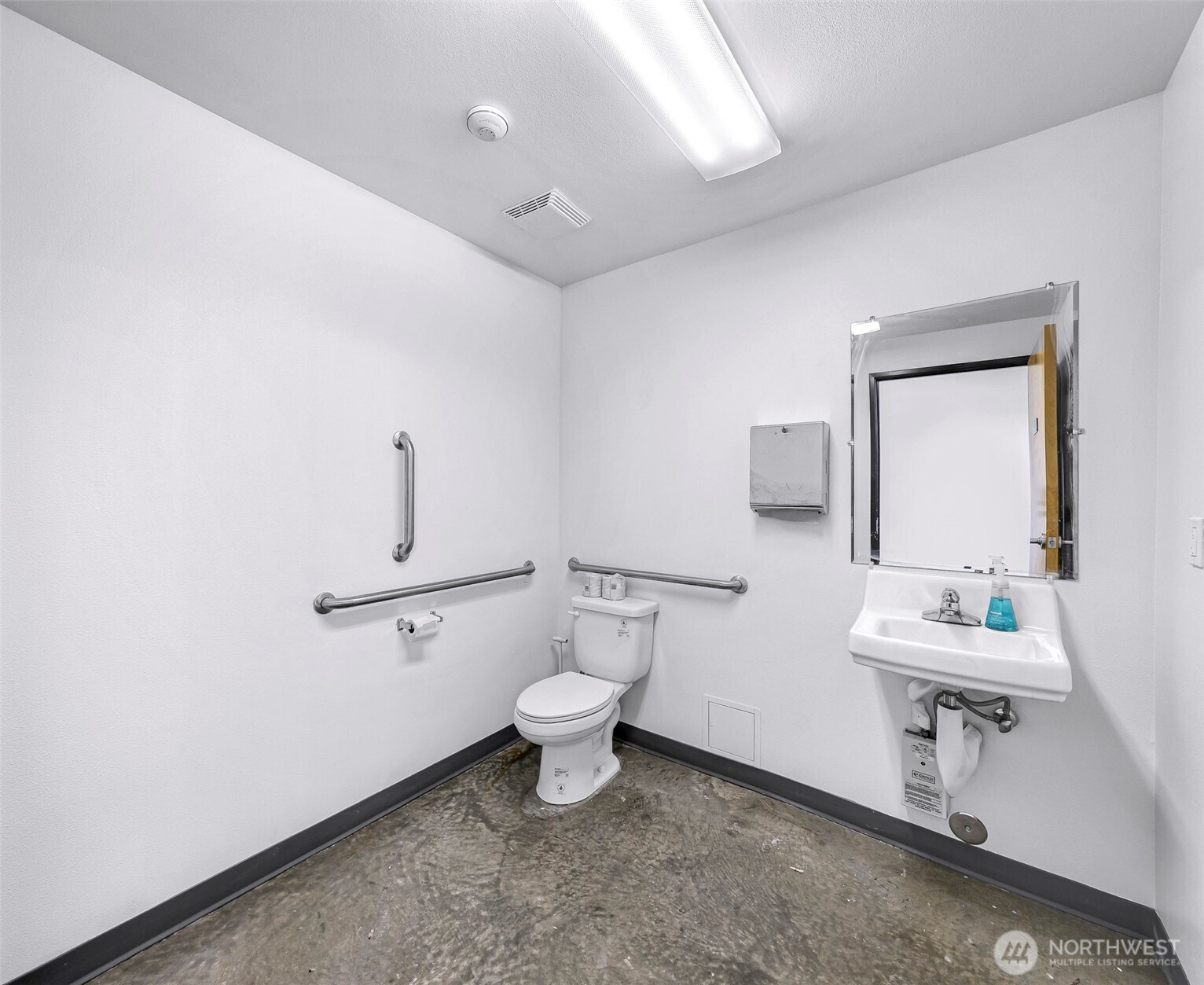 8420 Portal Way D Property Photo 19