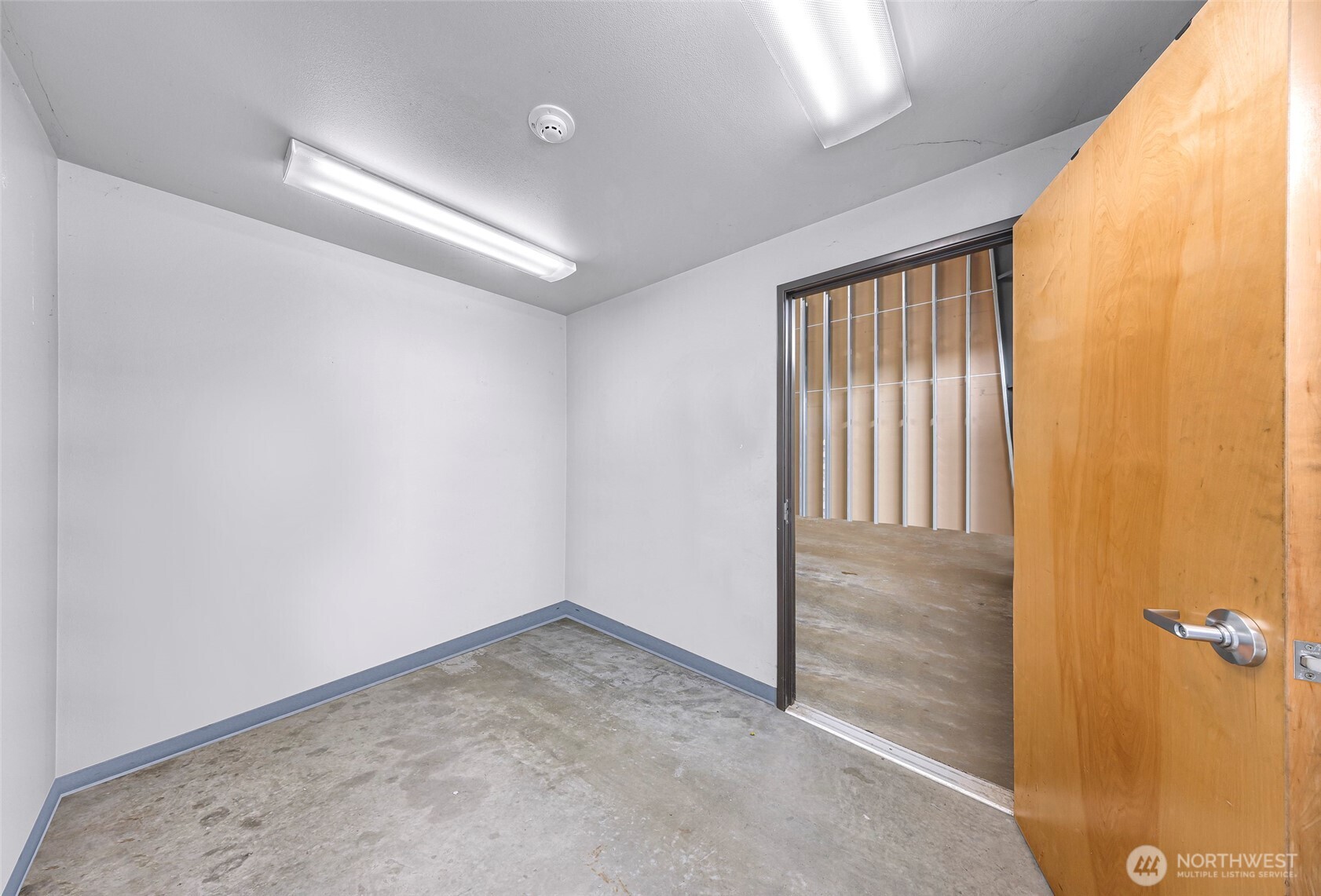 8420 Portal Way D Property Photo 20