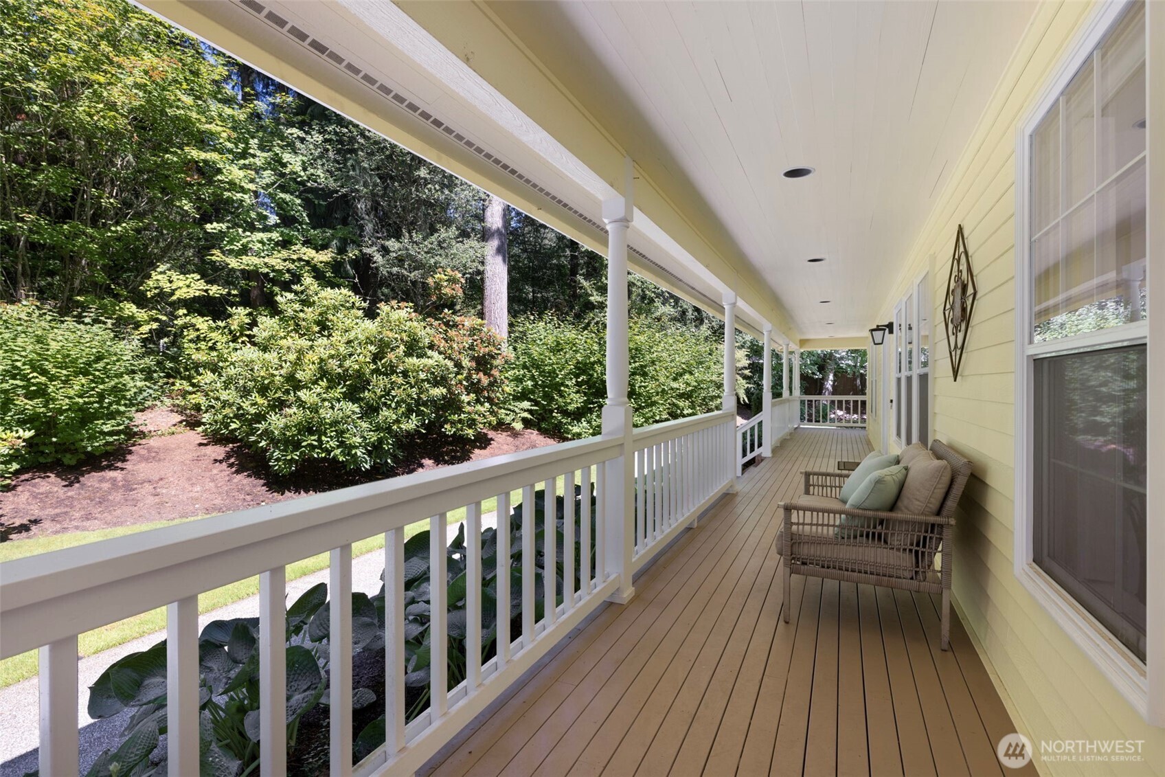 13715 3rd Drive Property Photo 3