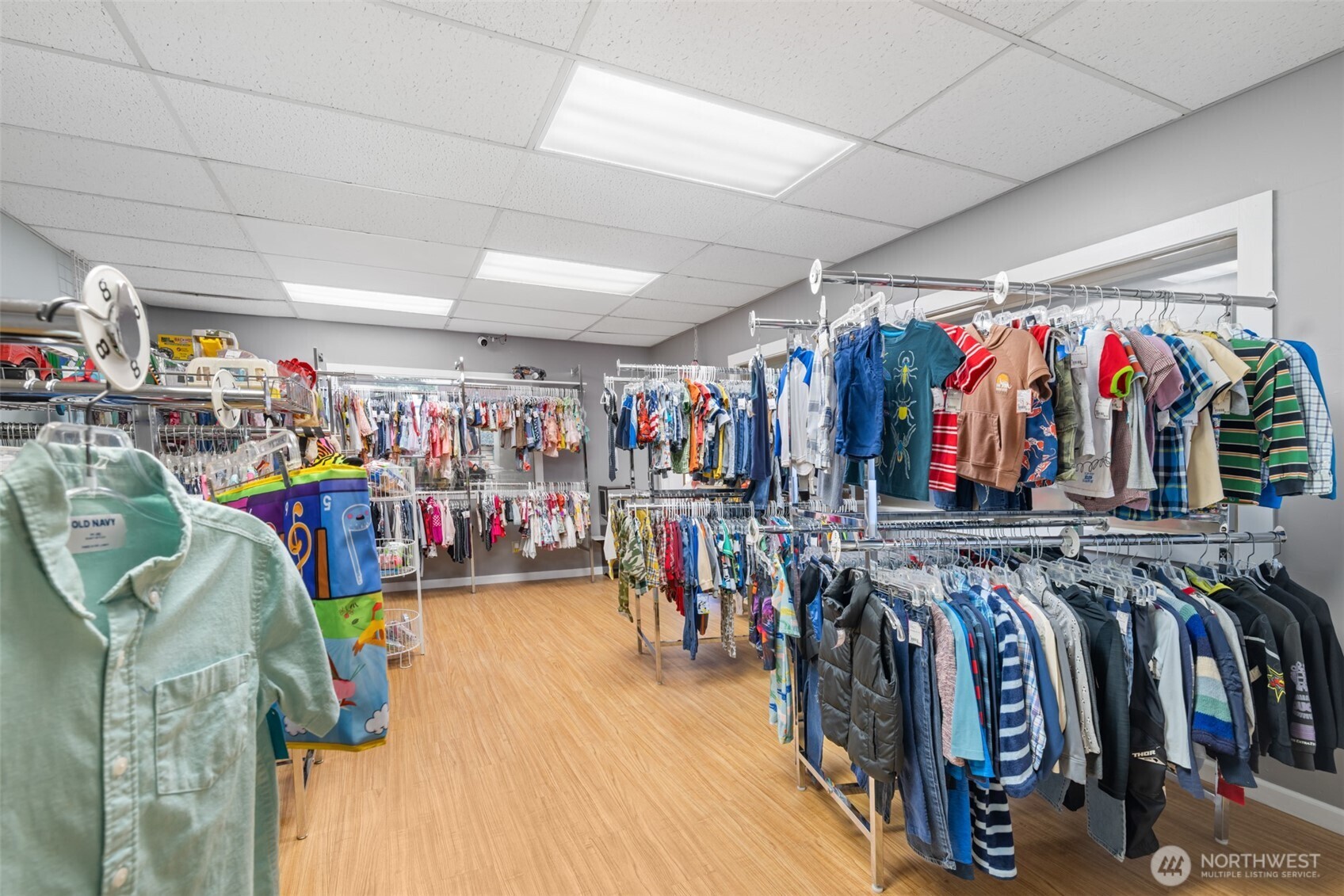 313 W First Street Store Property Photo 11