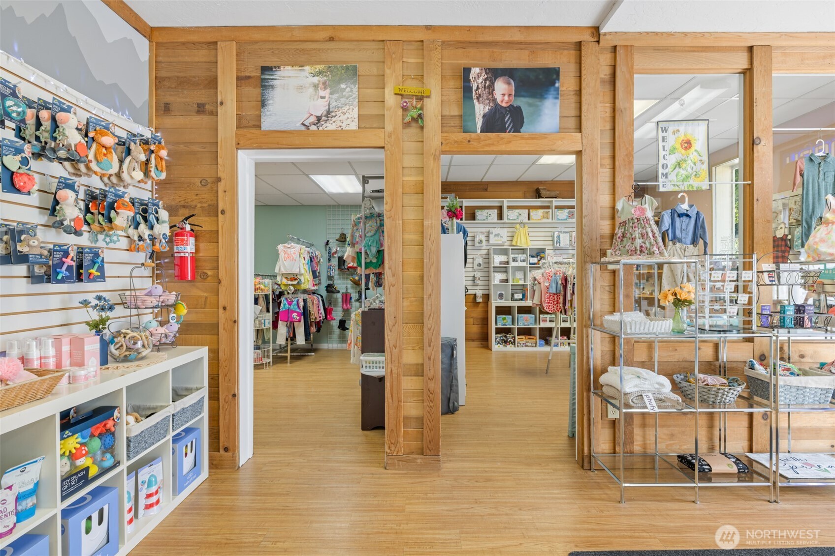 313 W First Street Store Property Photo 19