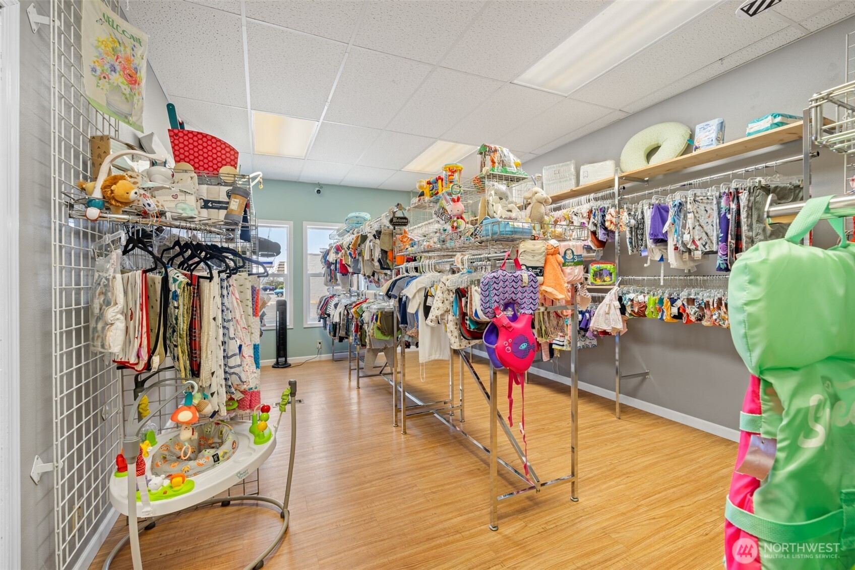 313 W First Street Store Property Photo 21